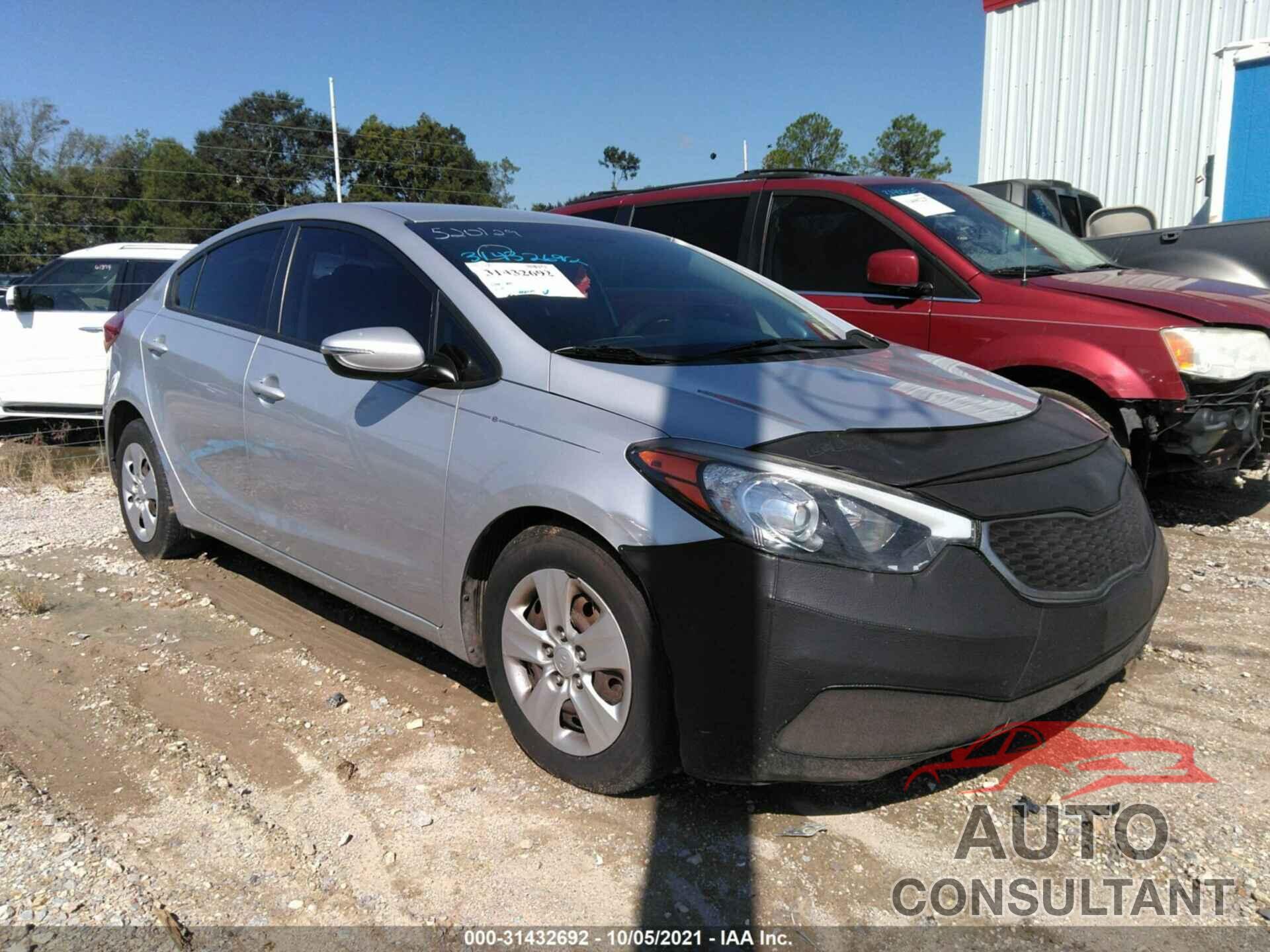 KIA FORTE 2016 - KNAFX4A64G5520129
