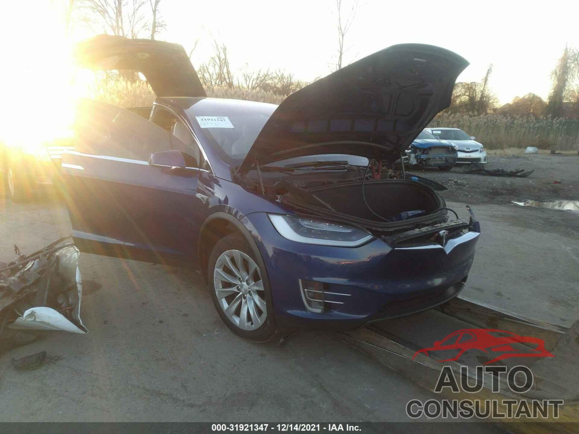 TESLA MODEL X 2016 - 5YJXCAE23GF011110