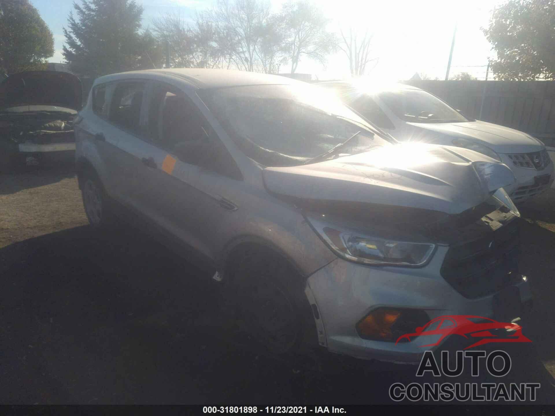 FORD ESCAPE 2017 - 1FMCU0F74HUC61153