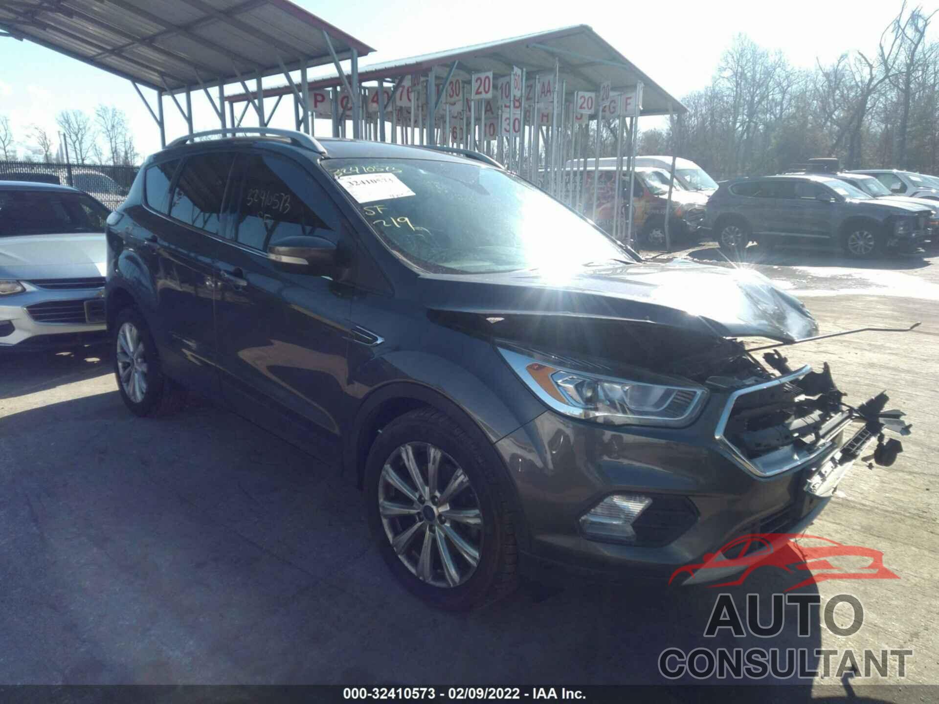 FORD ESCAPE 2017 - 1FMCU9JD5HUB33702