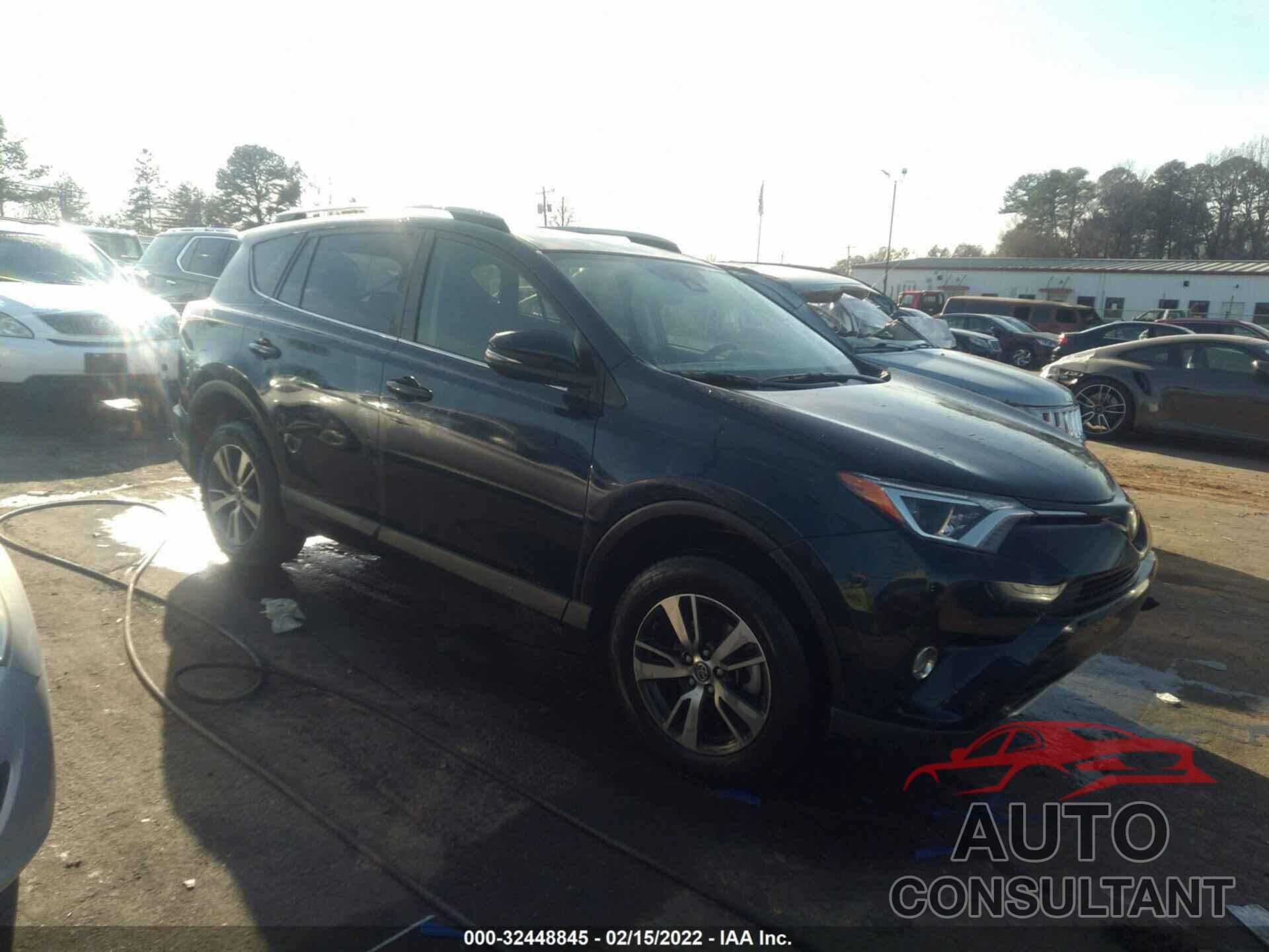 TOYOTA RAV4 2018 - JTMWFREV6JJ746367