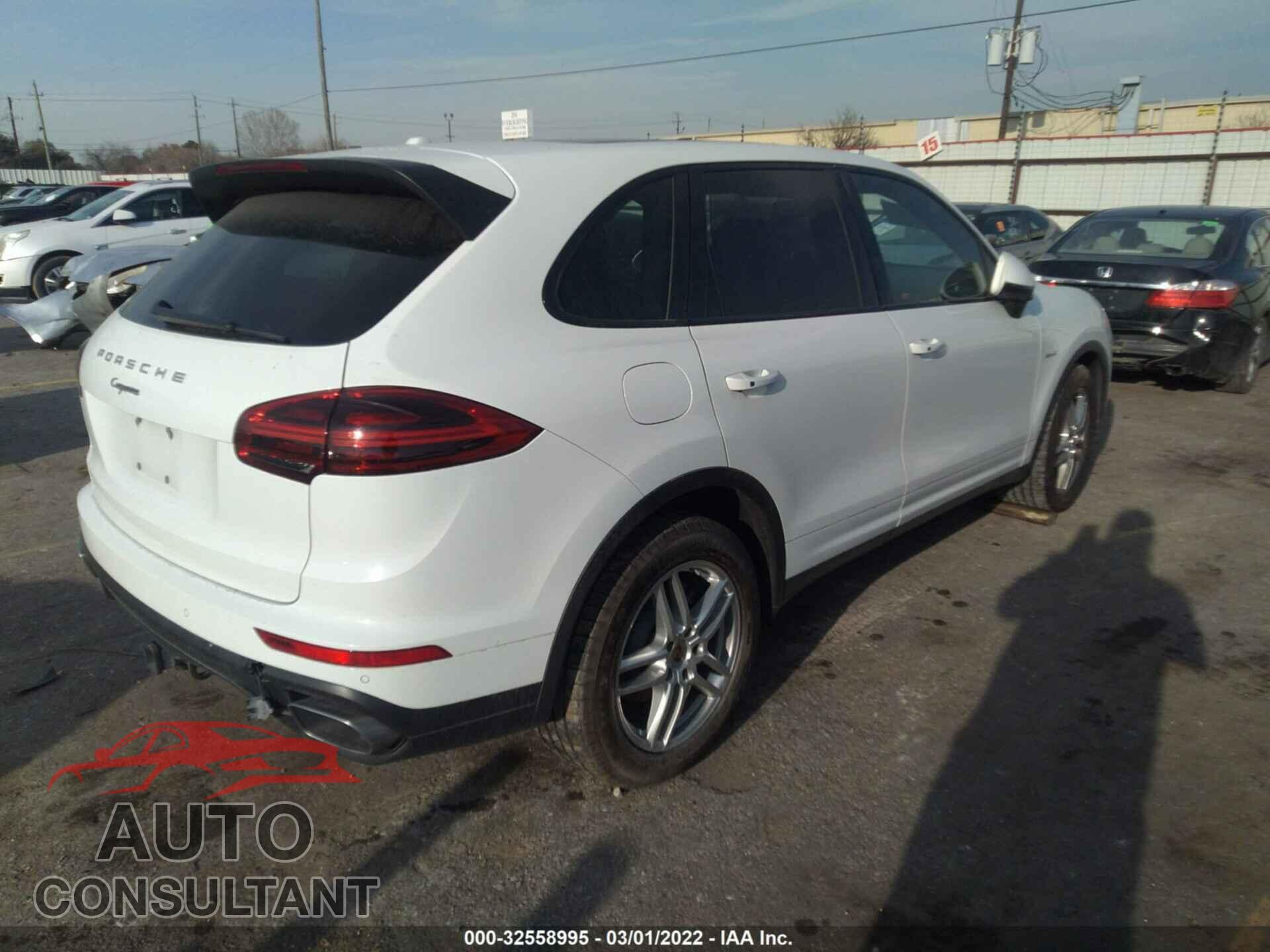 PORSCHE CAYENNE 2016 - WP1AF2A26GLA40055
