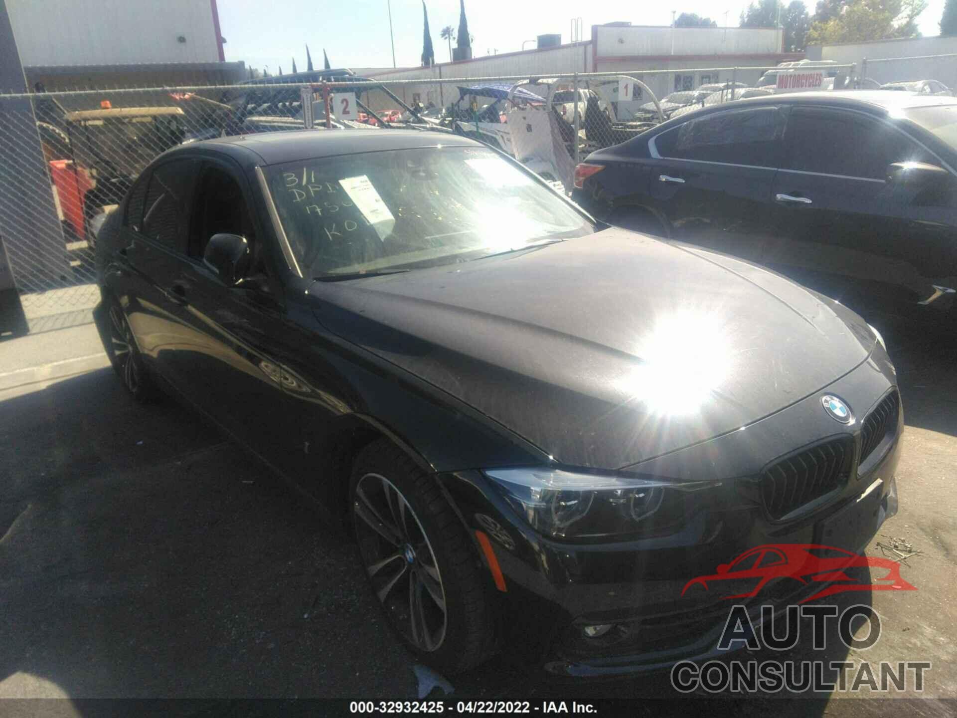BMW 3 SERIES 2018 - WBA8E1C52JA756519
