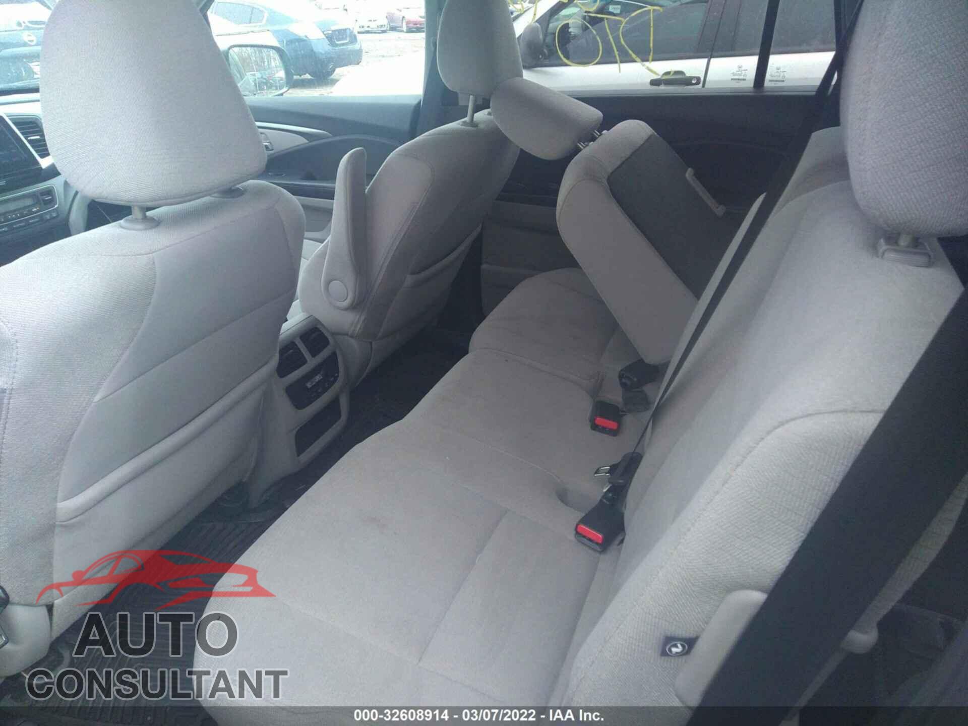 HONDA PILOT 2017 - 5FNYF6H31HB027630