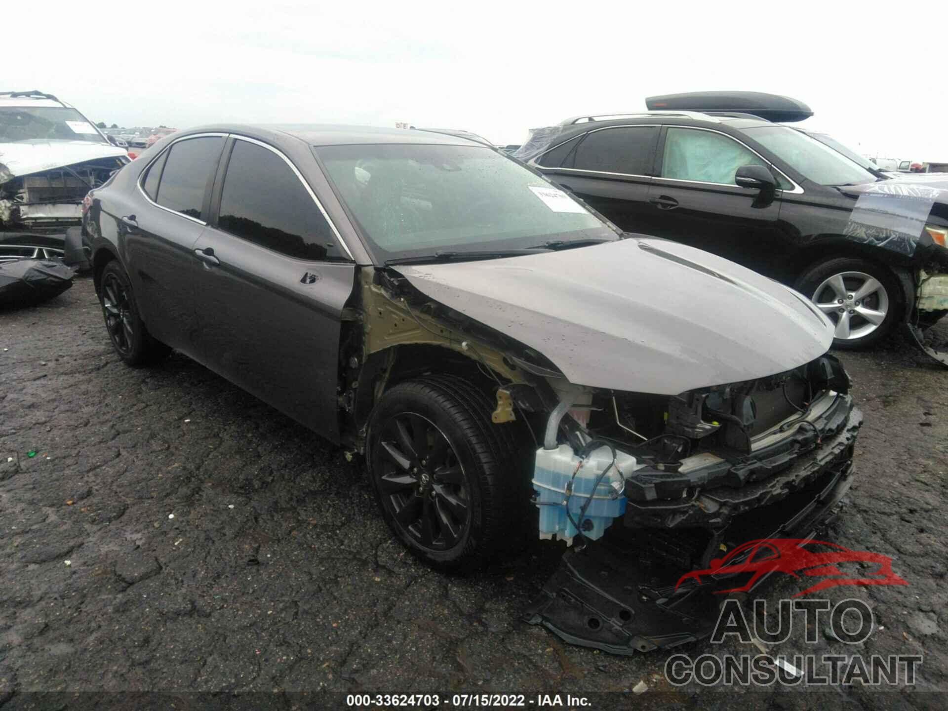 TOYOTA CAMRY 2018 - 4T1B11HK9JU536338