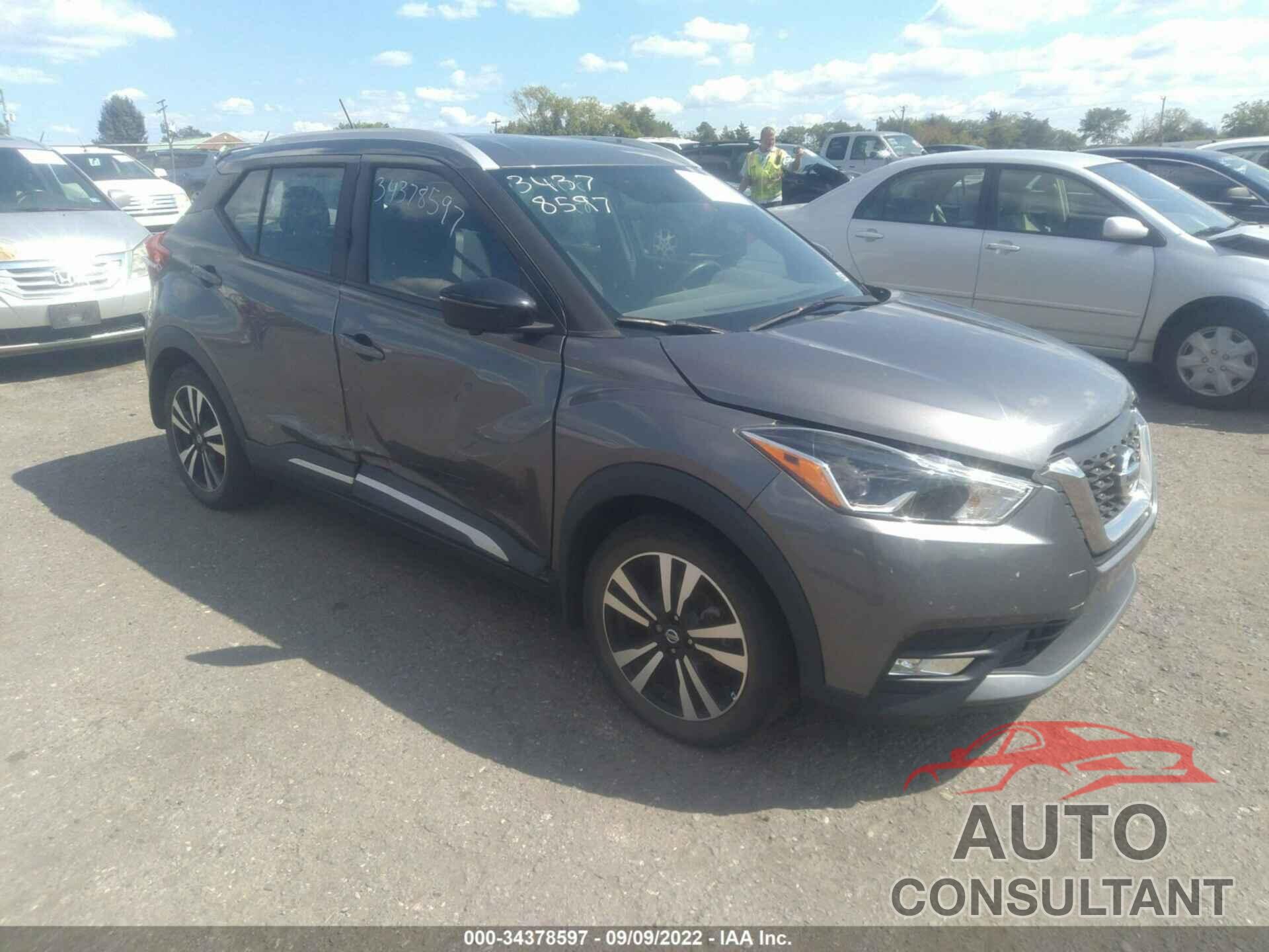 NISSAN KICKS 2018 - 3N1CP5CU1JL540131