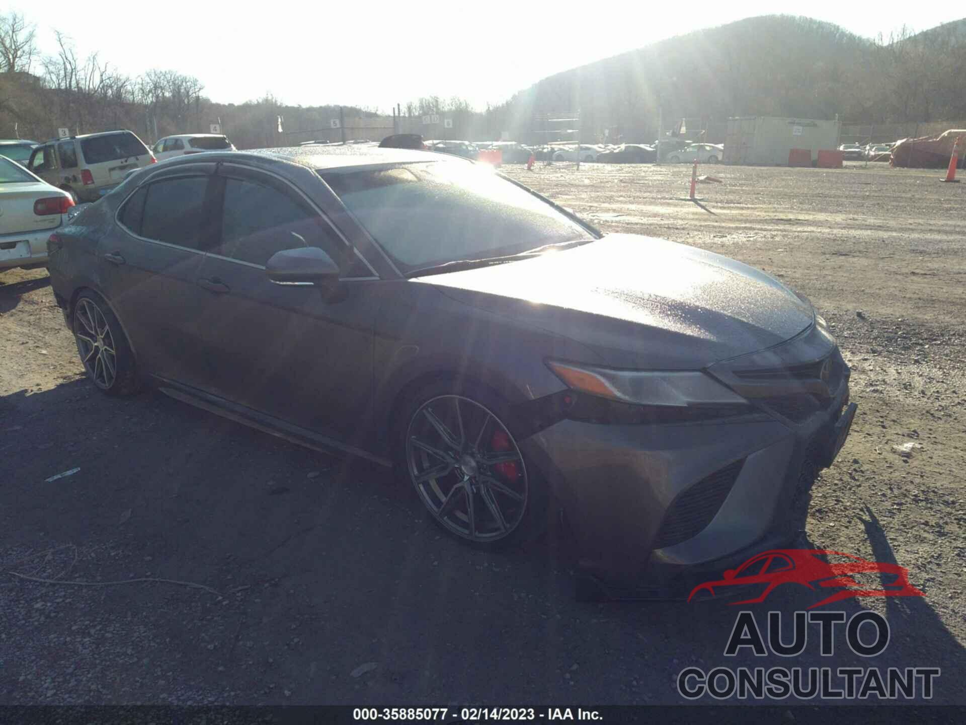 TOYOTA CAMRY 2019 - 4T1B11HK4KU704212