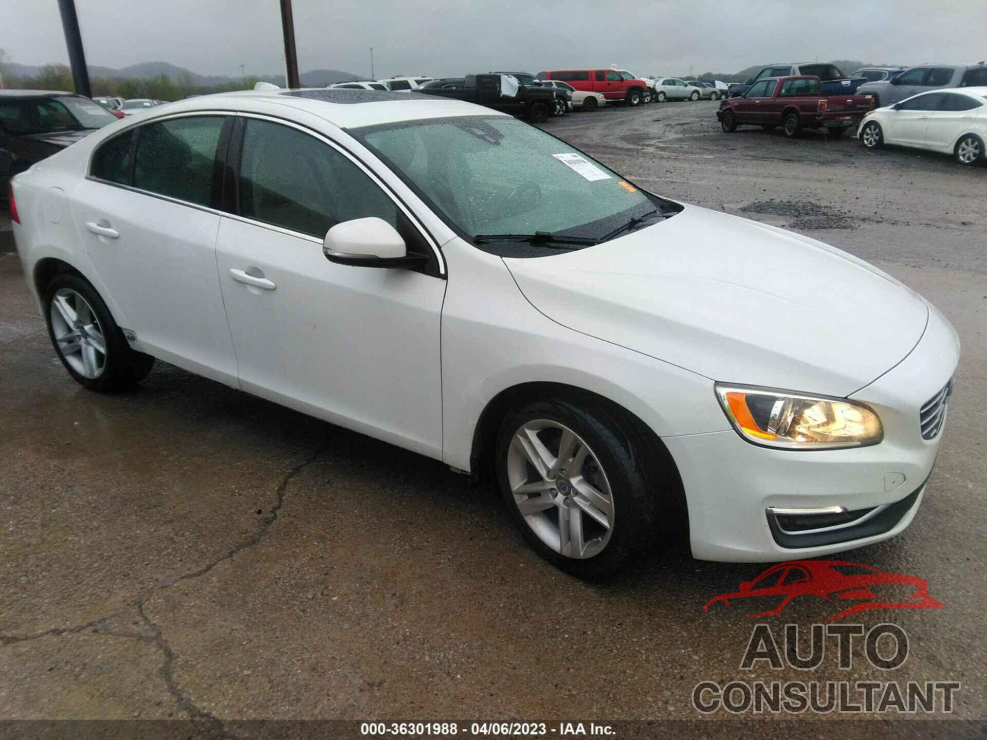 VOLVO S60 2015 - YV140MFC4F1310658