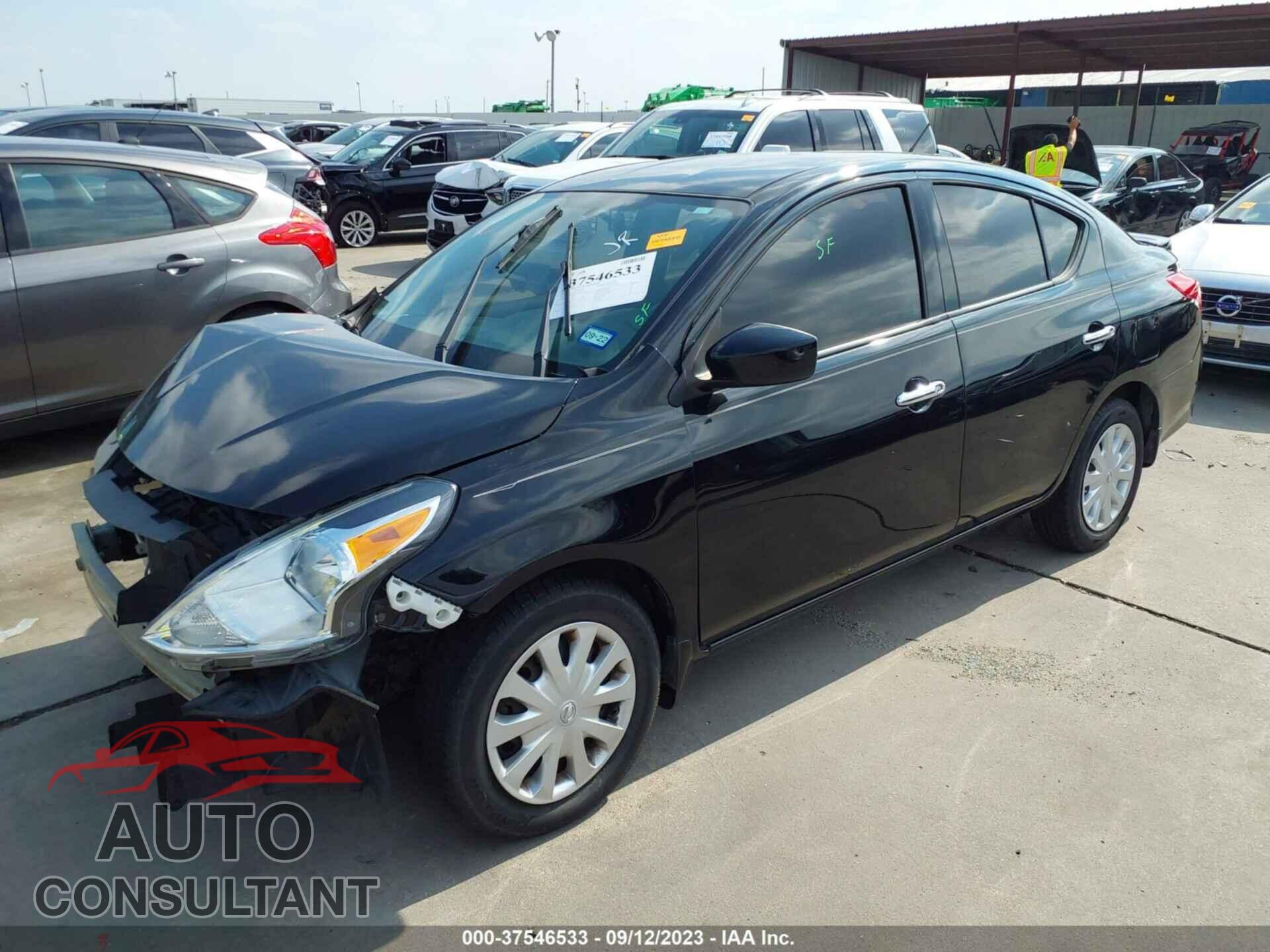 NISSAN VERSA 2017 - 3N1CN7AP1HL853477