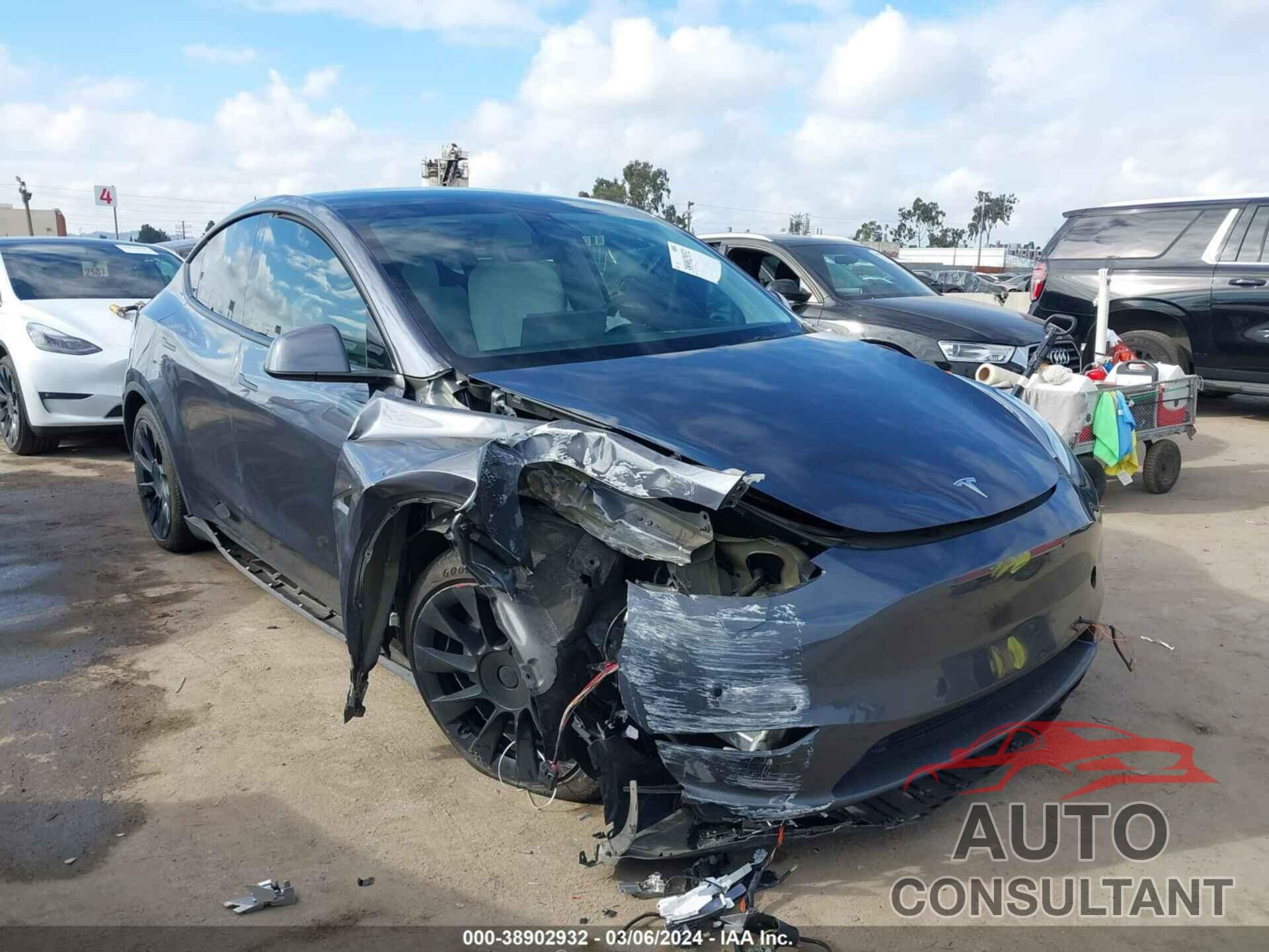 TESLA MODEL Y 2022 - 7SAYGDEEXNF340360