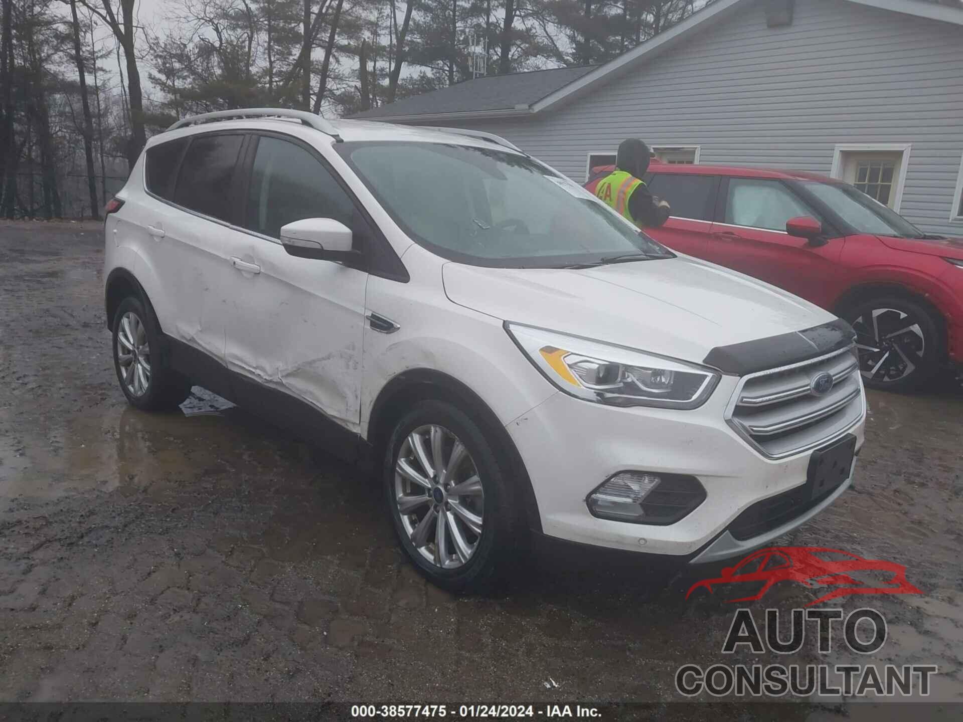 FORD ESCAPE 2018 - 1FMCU0J95JUB59567