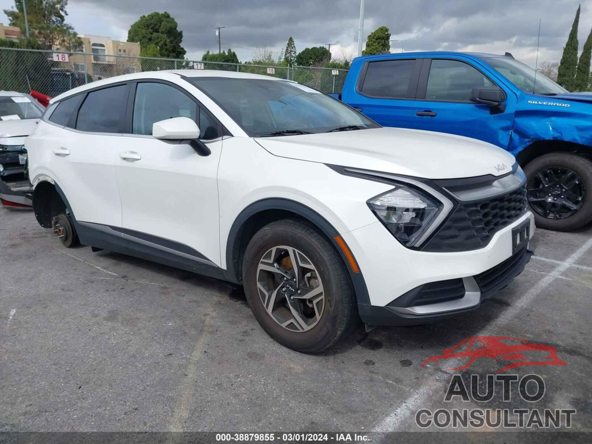 KIA SPORTAGE 2023 - KNDPU3AF7P7050211