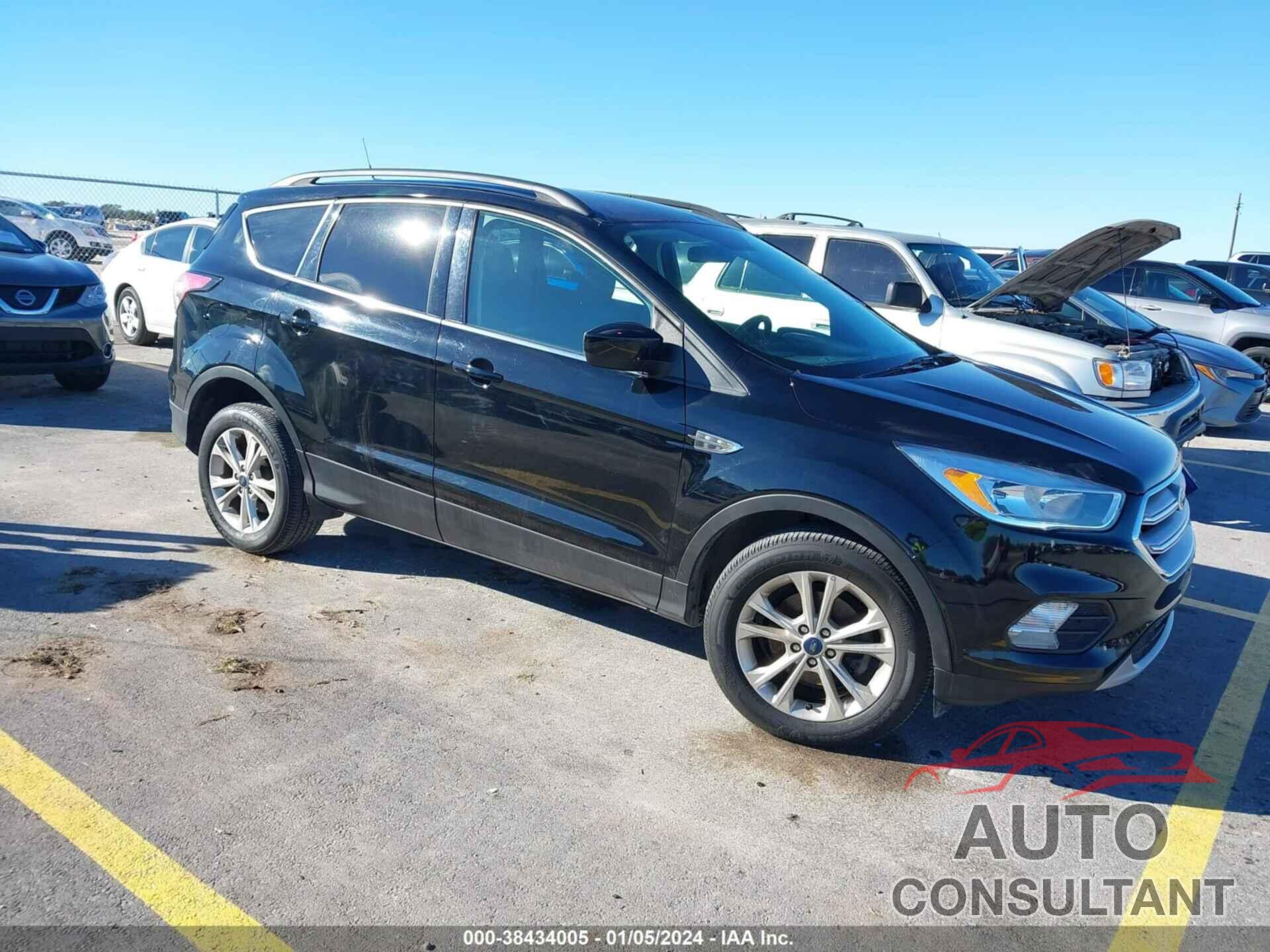 FORD ESCAPE 2018 - 1FMCU0GD2JUD57499