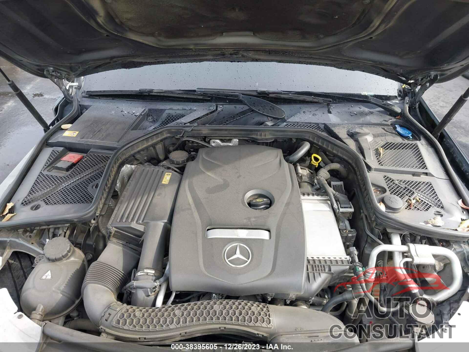 MERCEDES-BENZ C 300 2015 - 55SWF4JB1FU050883