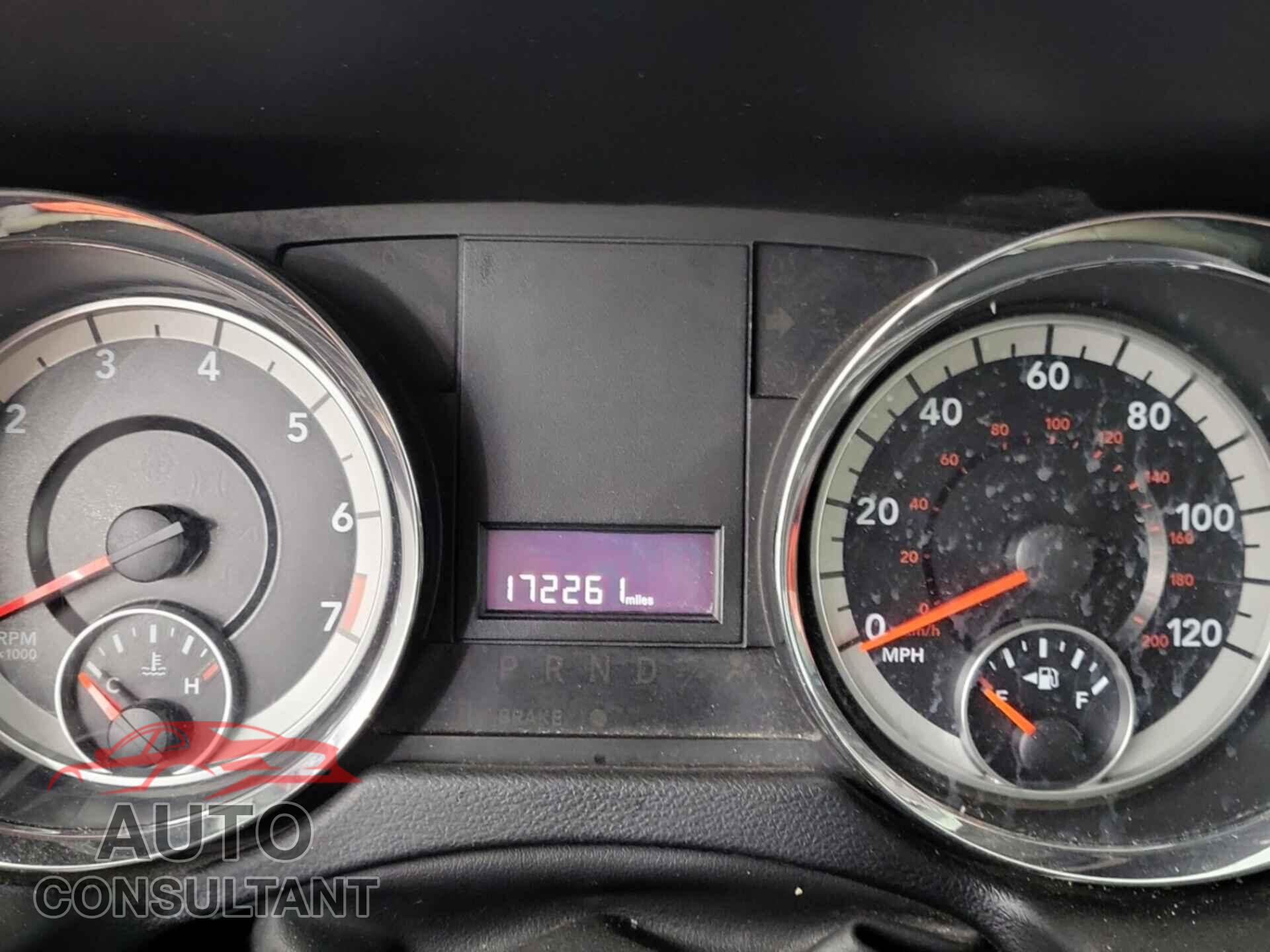 DODGE GRAND CARAVAN 2017 - 2C7WDGBG0HR687096