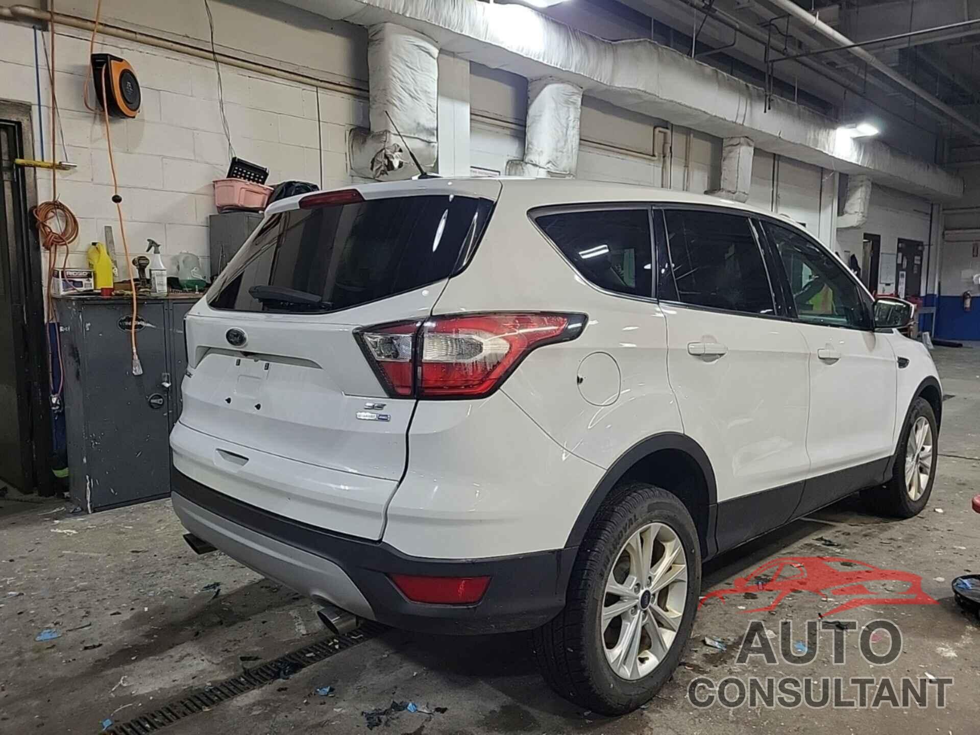 FORD ESCAPE 2017 - 1FMCU9GD0HUA29903