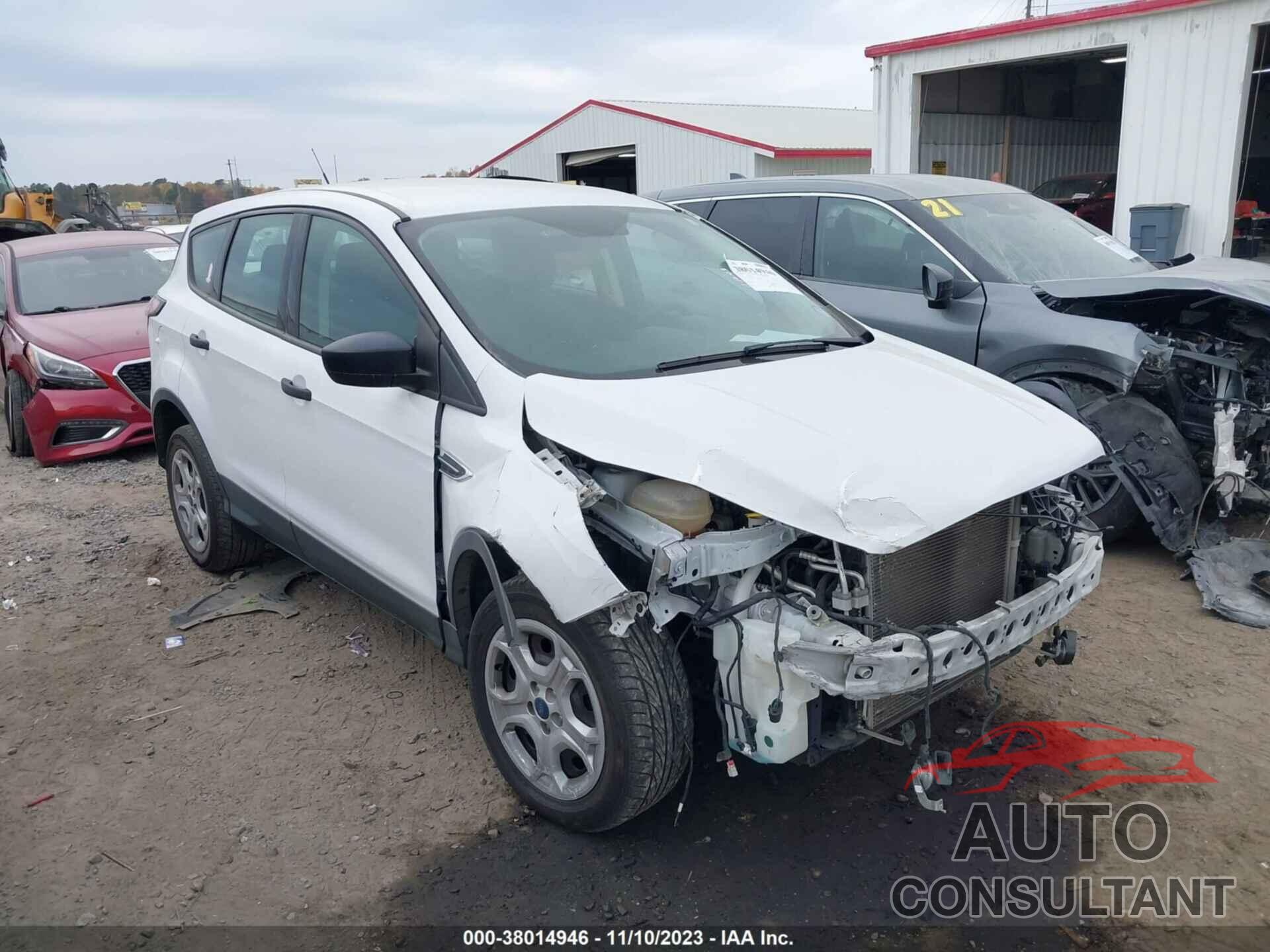 FORD ESCAPE 2017 - 1FMCU0F74HUE01296
