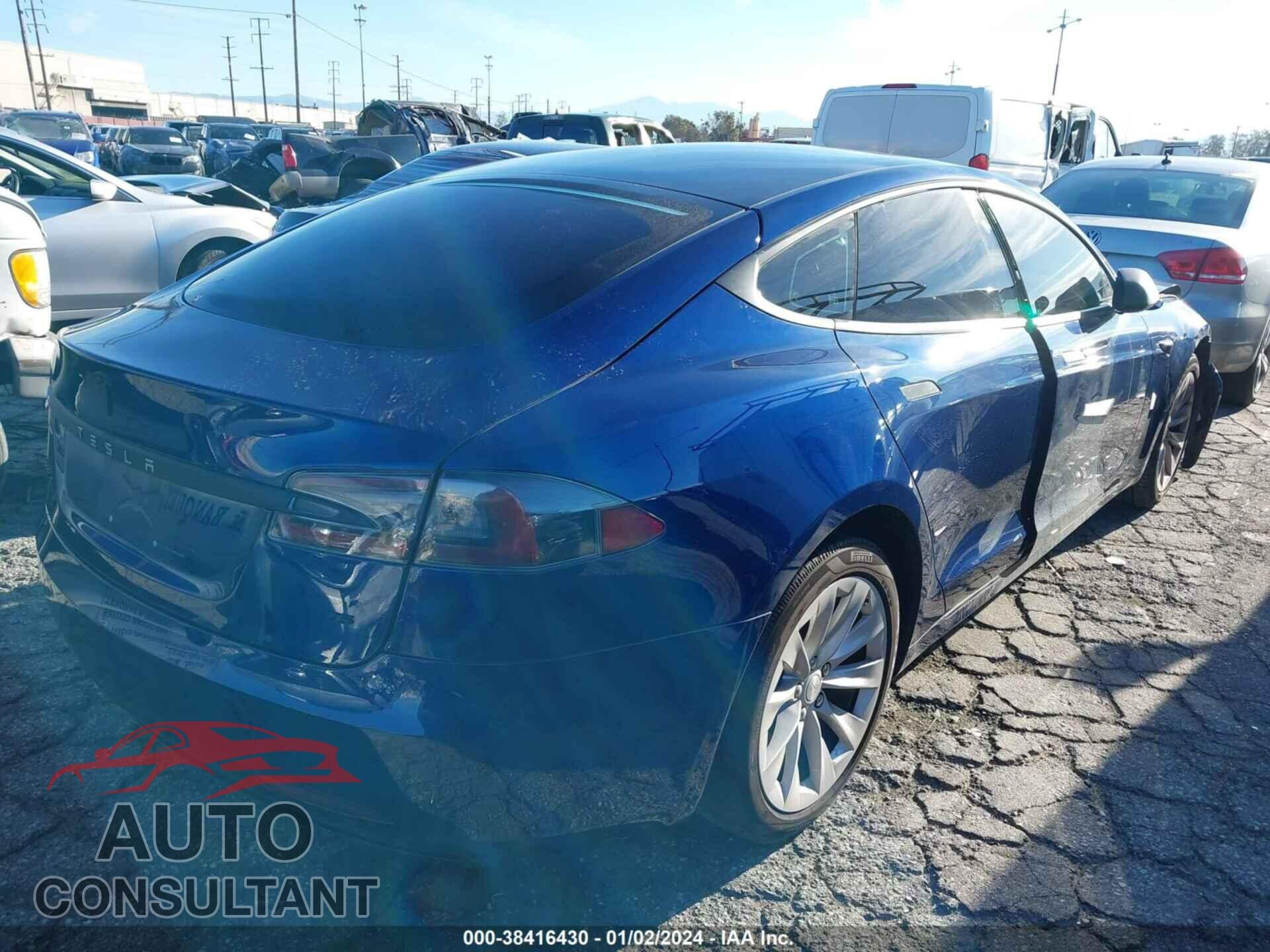 TESLA MODEL S 2017 - 5YJSA1E12HF210948