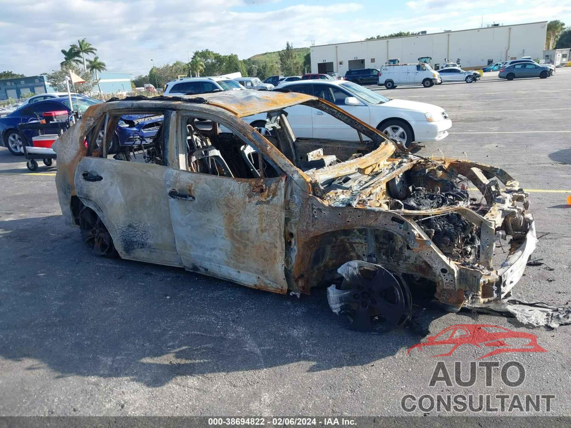 TOYOTA RAV4 2021 - 2T3W1RFV2MC165825
