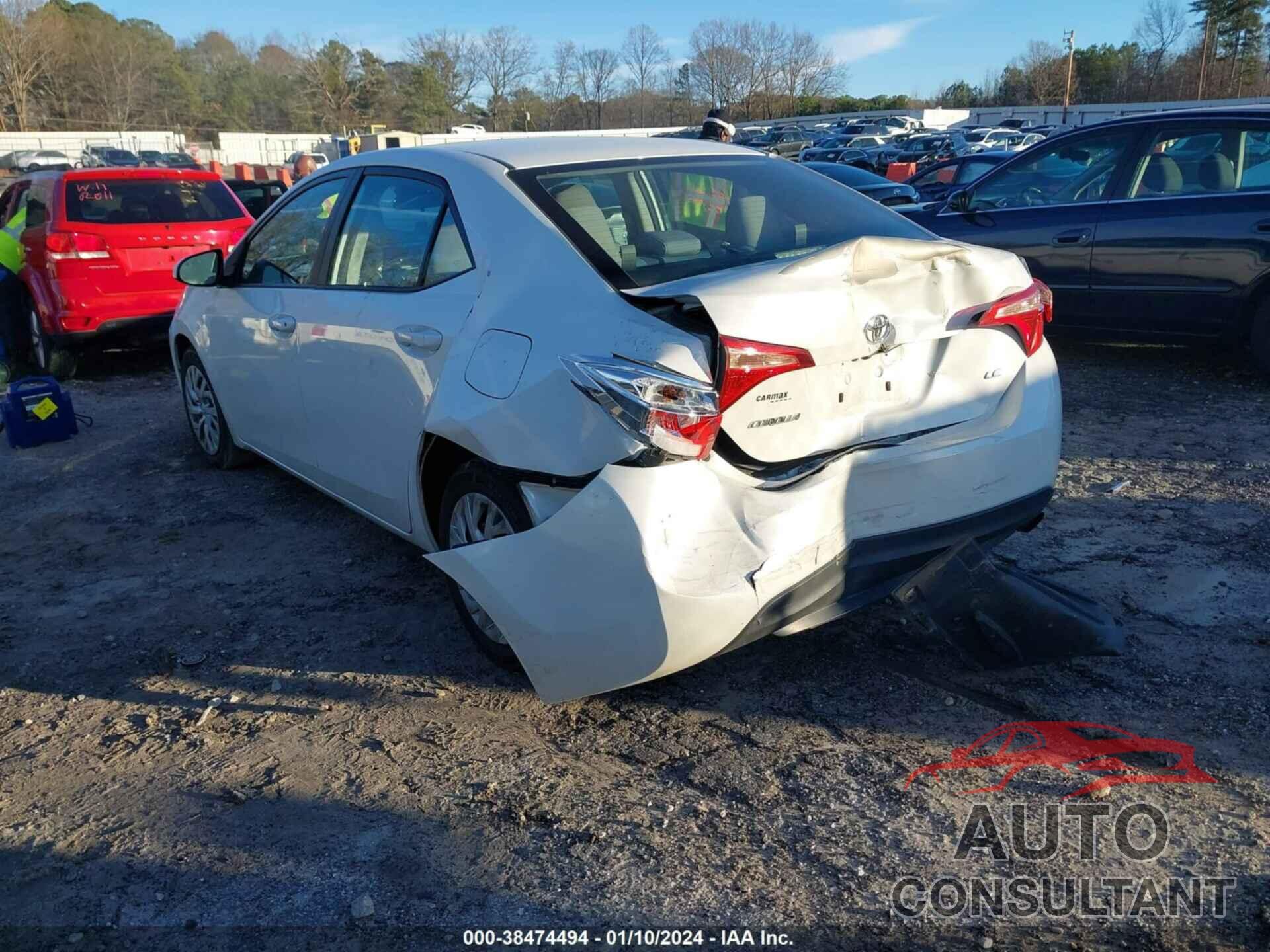 TOYOTA COROLLA 2018 - 5YFBURHE1JP828969