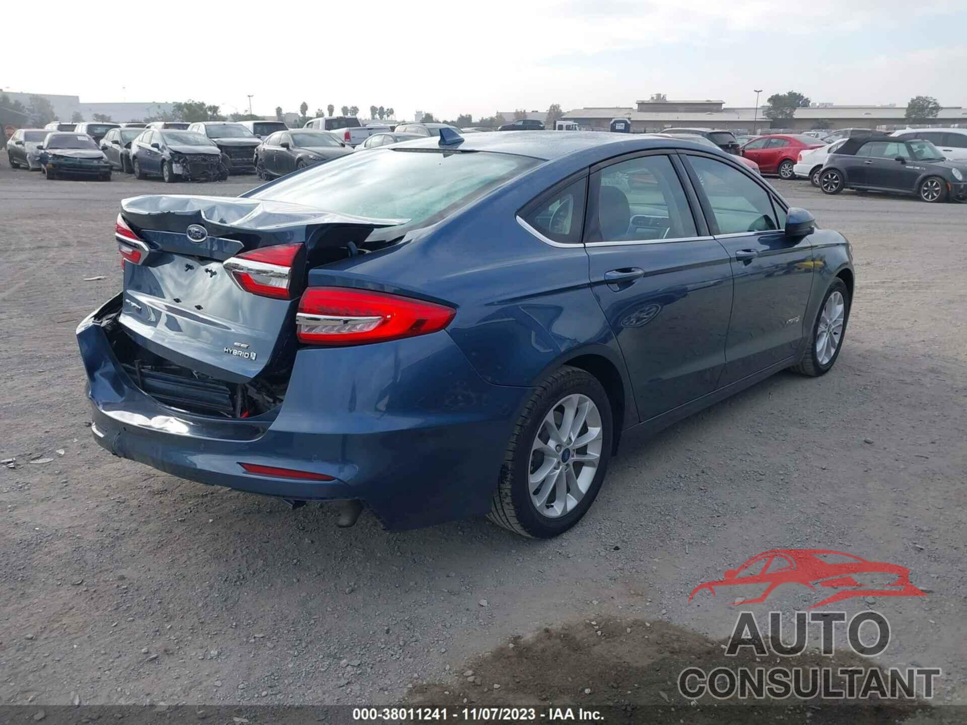 FORD FUSION HYBRID 2019 - 3FA6P0LU2KR175329