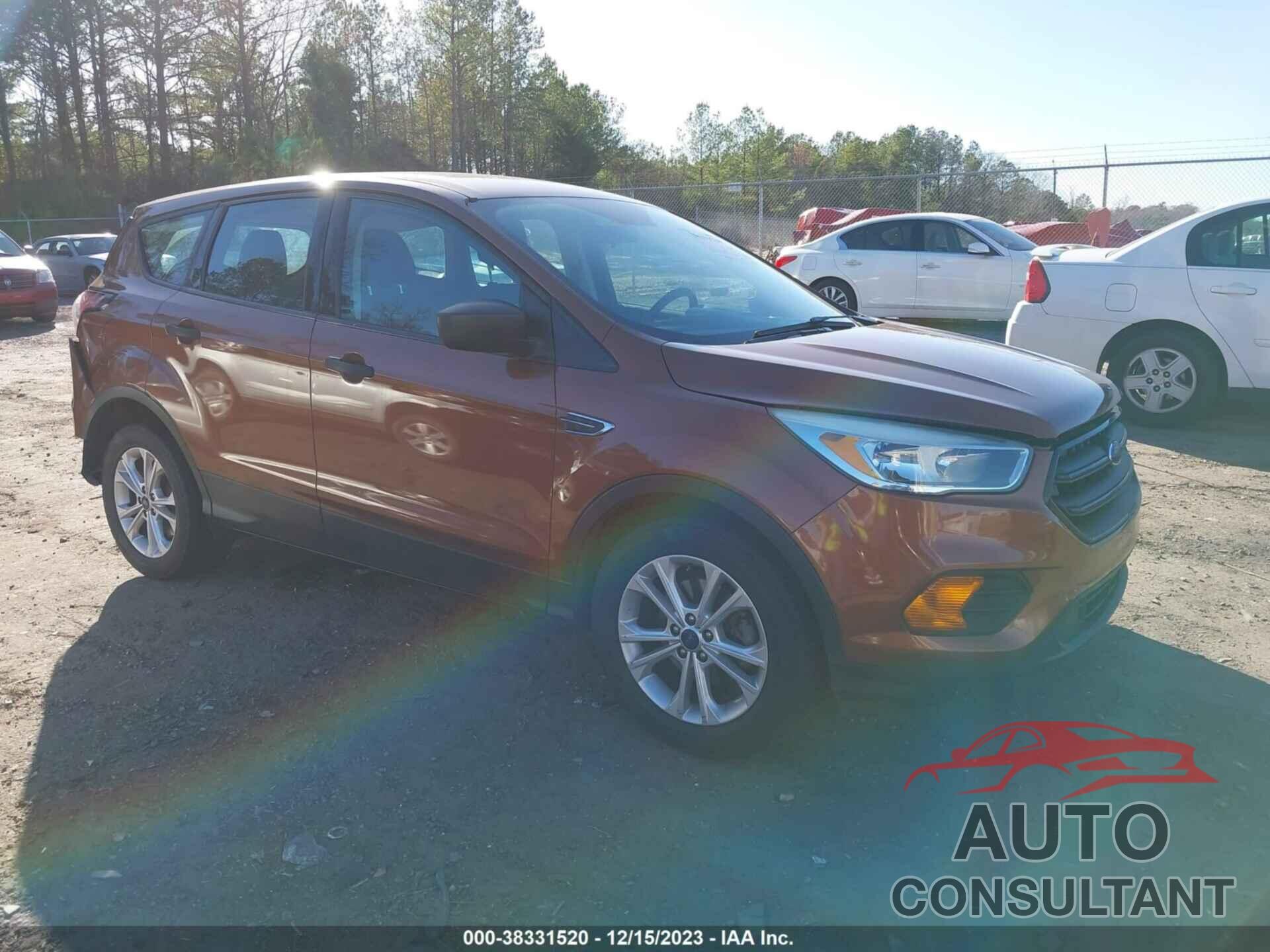 FORD ESCAPE 2017 - 1FMCU0F7XHUB64961