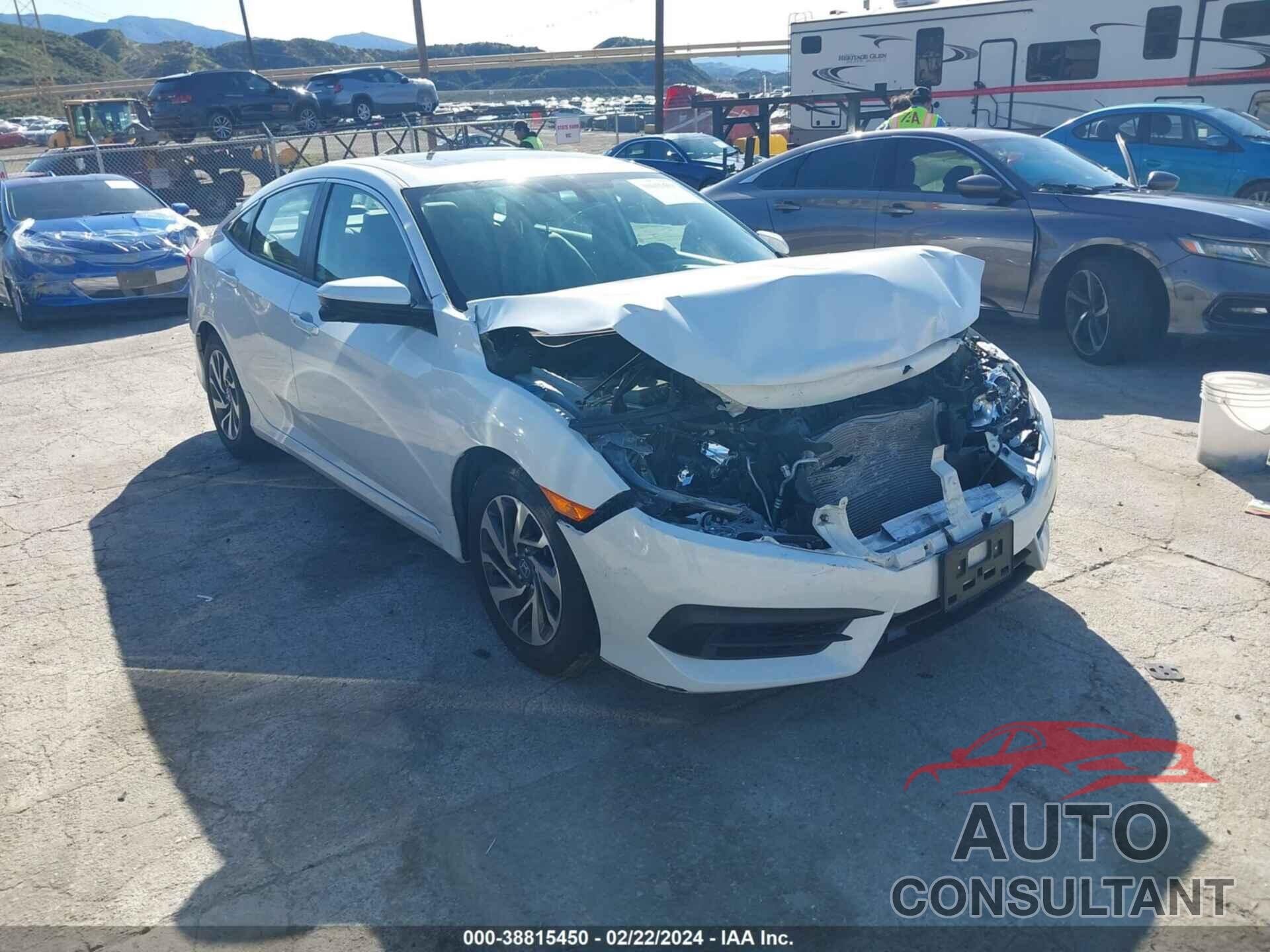 HONDA CIVIC 2018 - 2HGFC2F71JH515475