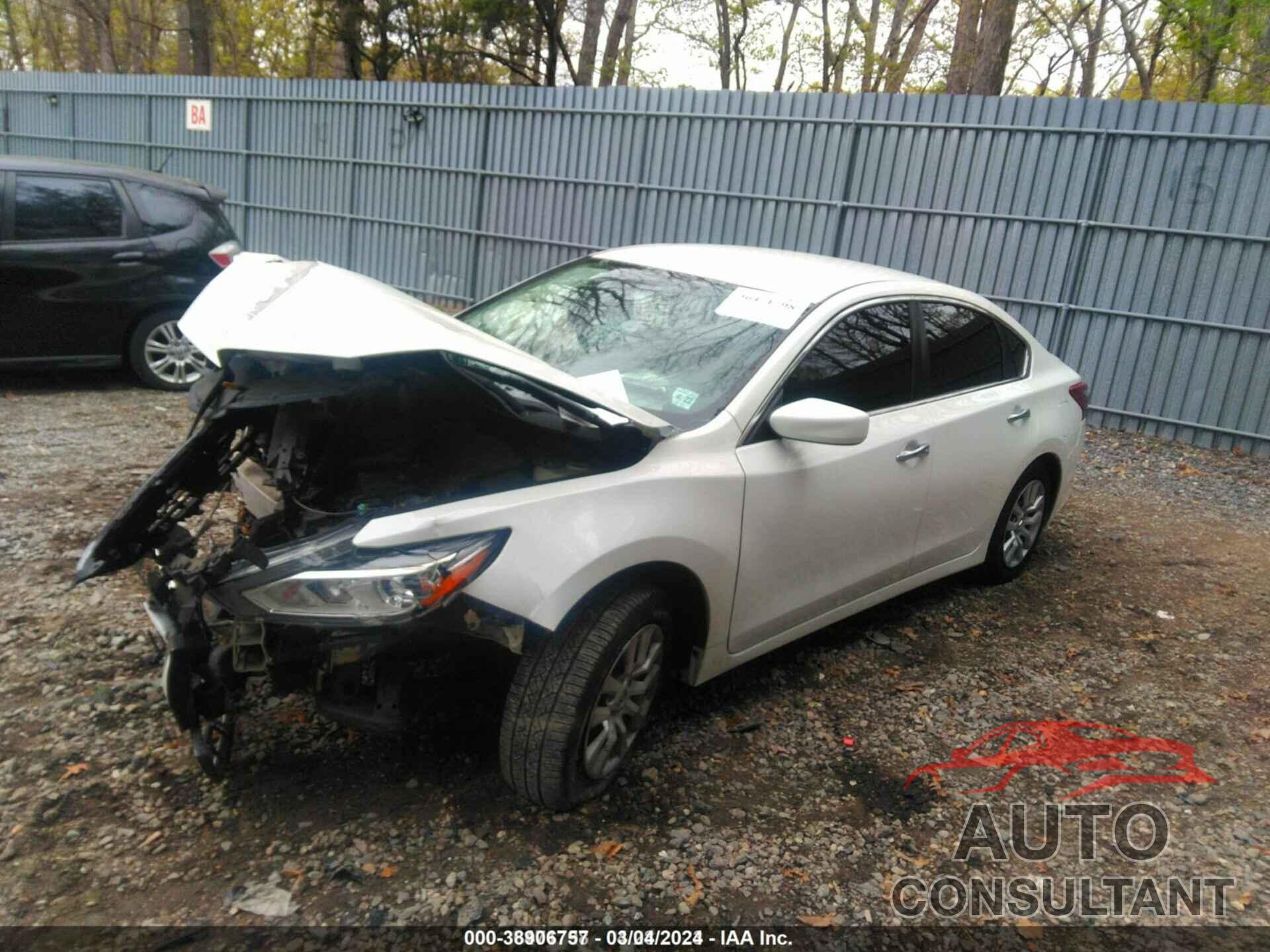 NISSAN ALTIMA 2018 - 1N4AL3AP2JC161318