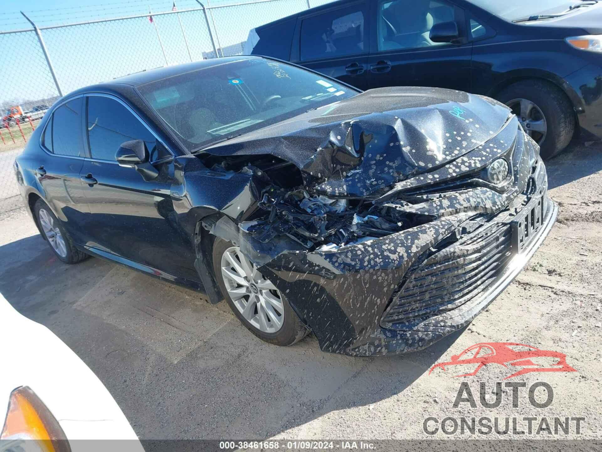 TOYOTA CAMRY 2018 - 4T1B11HK8JU096256