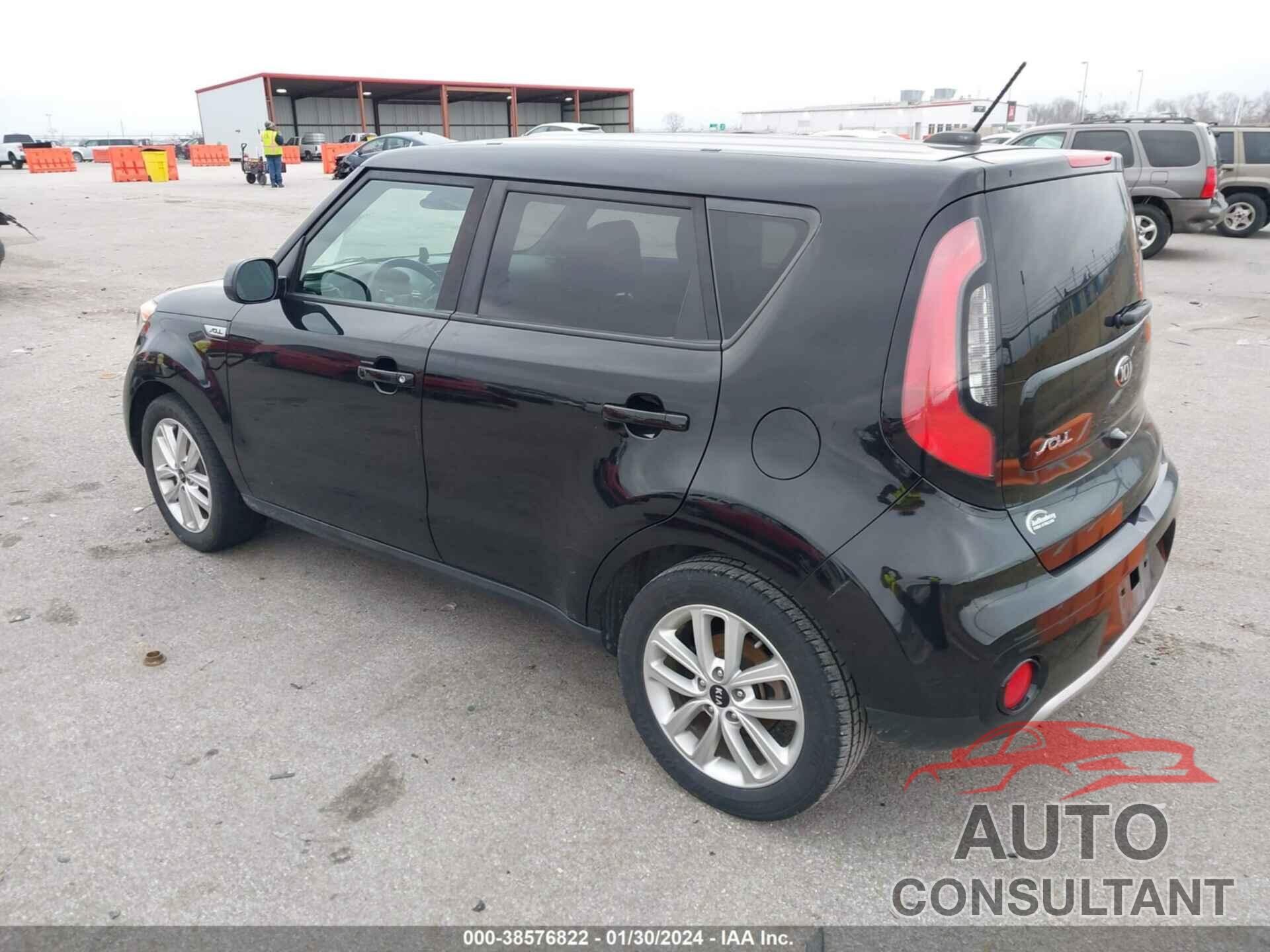 KIA SOUL 2018 - KNDJP3A5XJ7573086