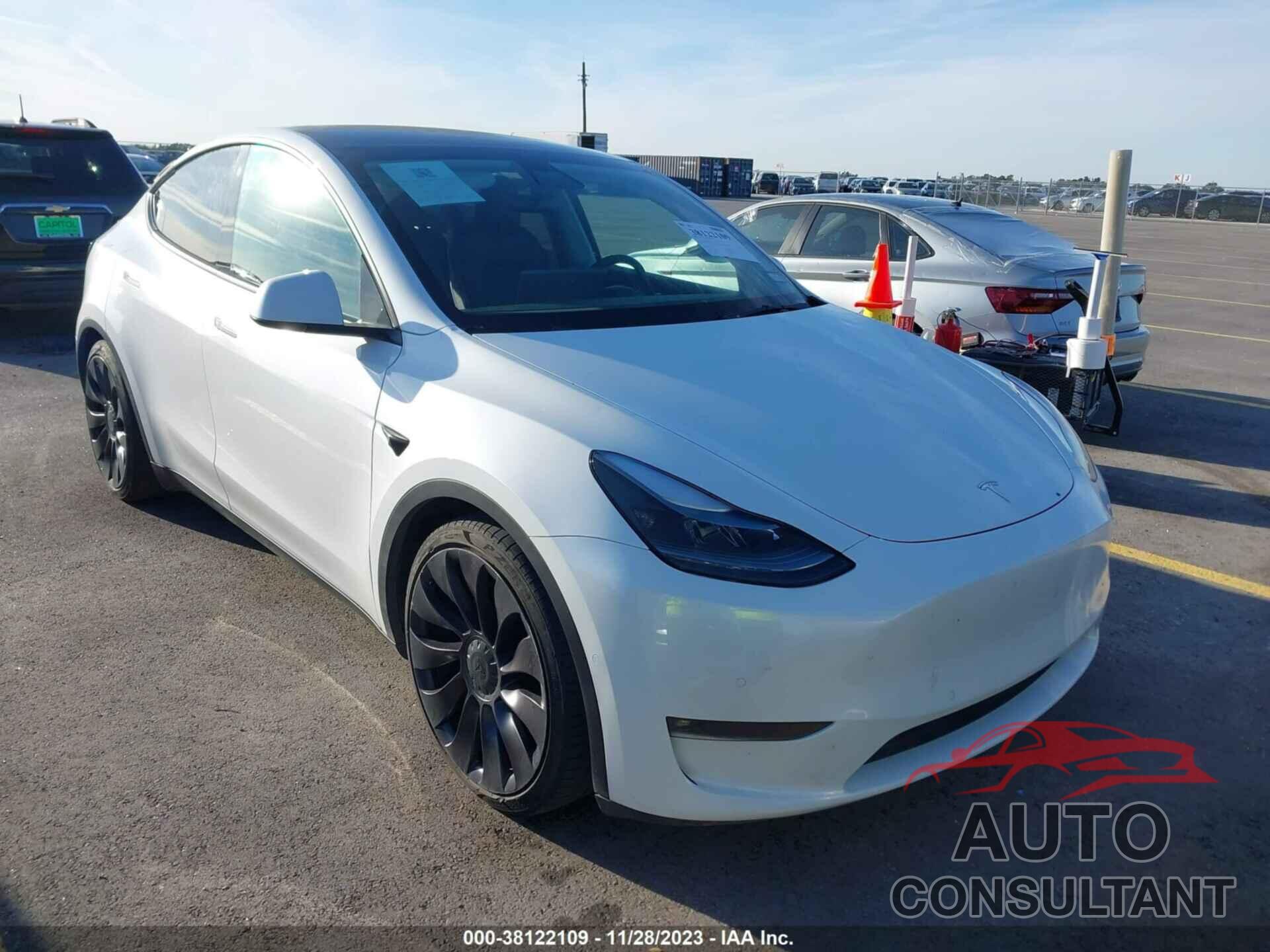 TESLA MODEL Y 2021 - 5YJYGDEF6MF209835