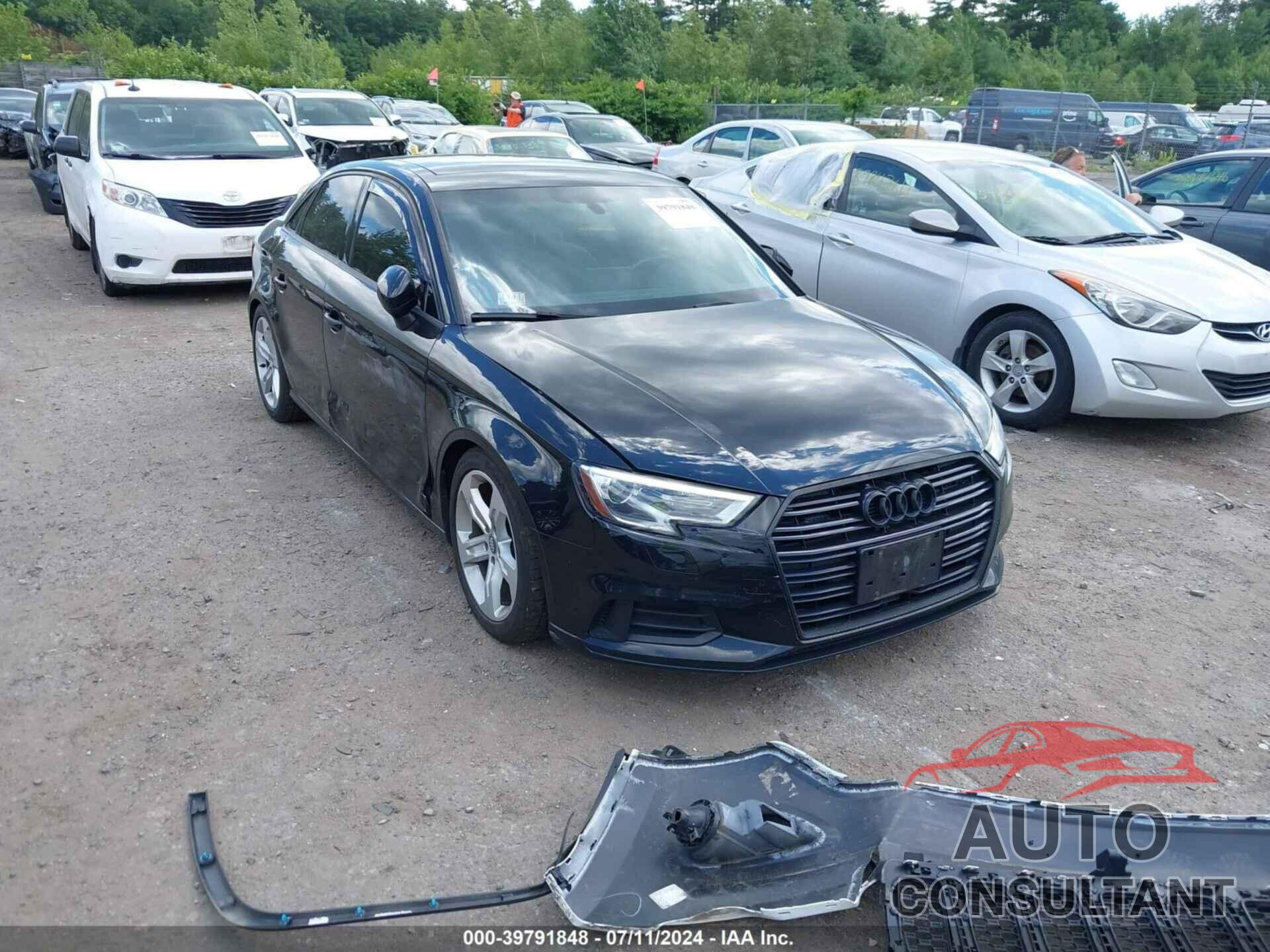 AUDI A3 2017 - WAUB8GFF4H1055964