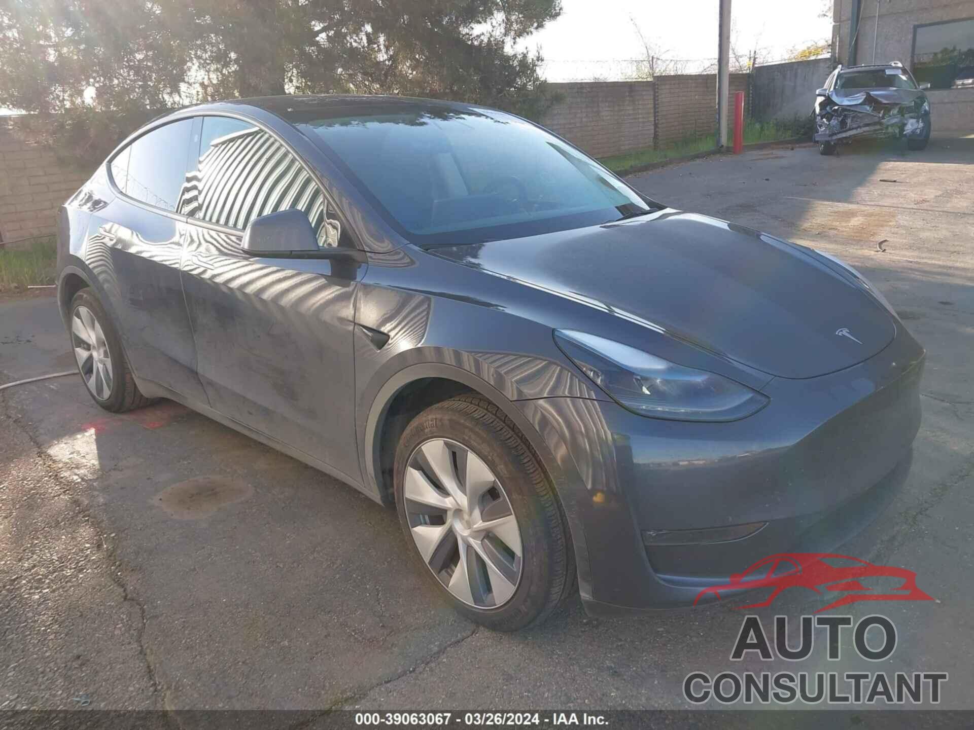 TESLA MODEL Y 2023 - 7SAYGAEE4PF632779