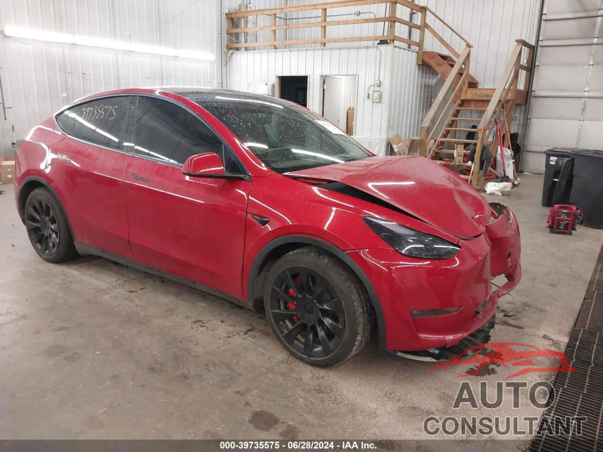 TESLA MODEL Y 2023 - 7SAYGAEE8PF674890