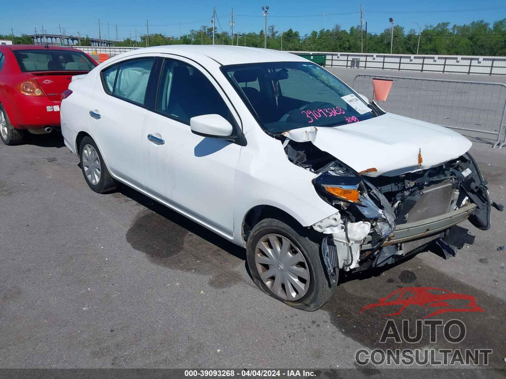 NISSAN VERSA 2018 - 3N1CN7AP2JL872531