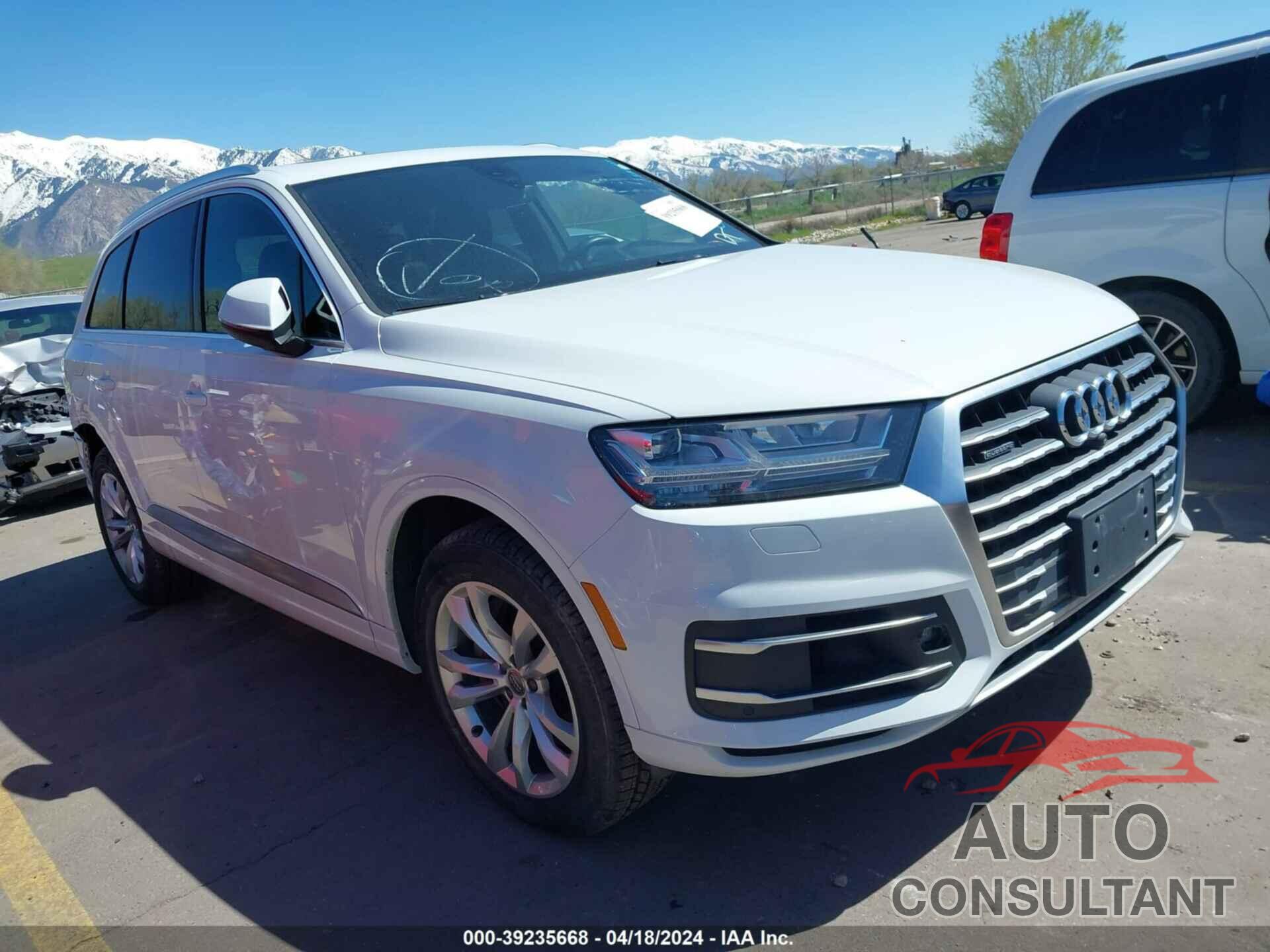 AUDI Q7 2018 - WA1LAAF73JD008134