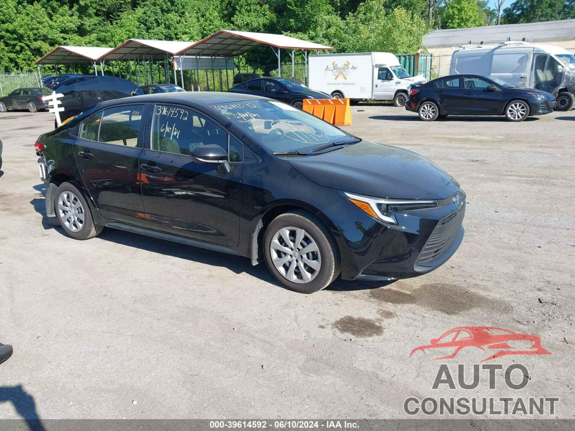 TOYOTA COROLLA 2024 - JTDBCMFE0R3046529