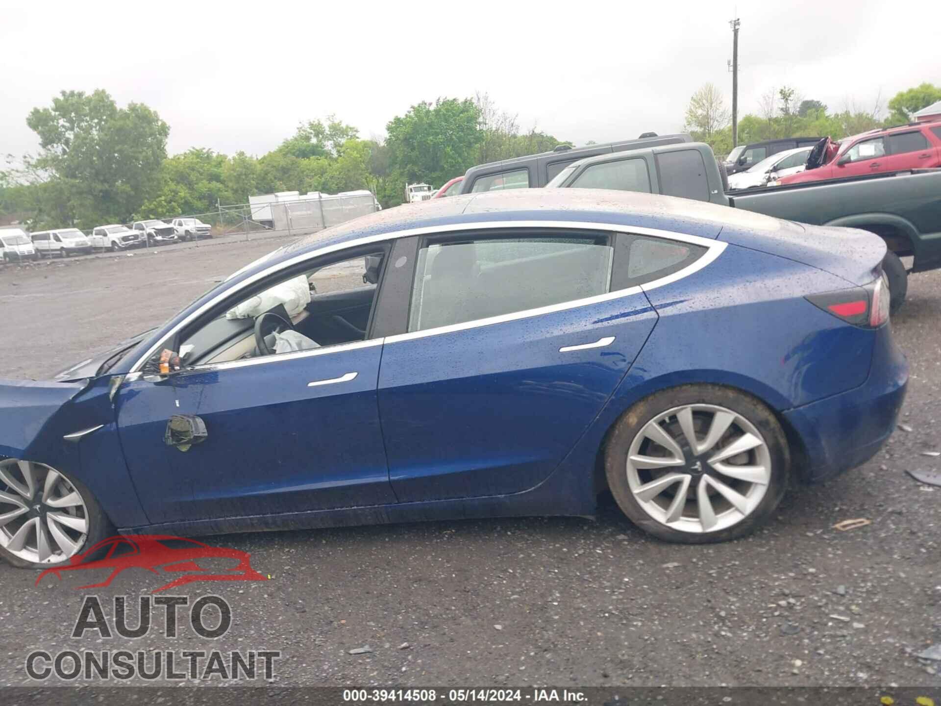 TESLA MODEL 3 2018 - 5YJ3E1EA1JF048681