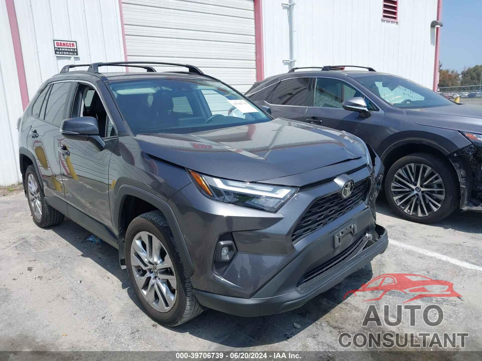 TOYOTA RAV4 2022 - 2T3C1RFV5NC181196