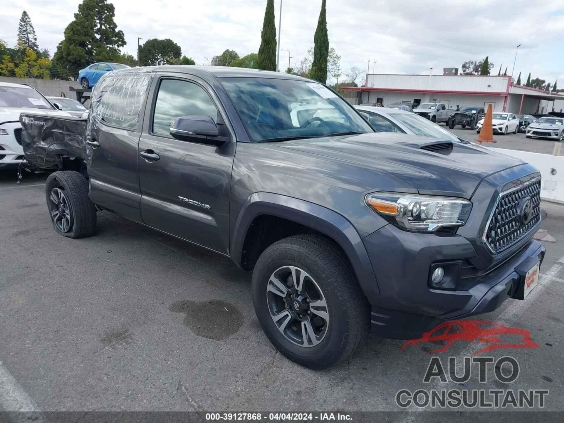 TOYOTA TACOMA 2018 - 3TMAZ5CNXJM055200