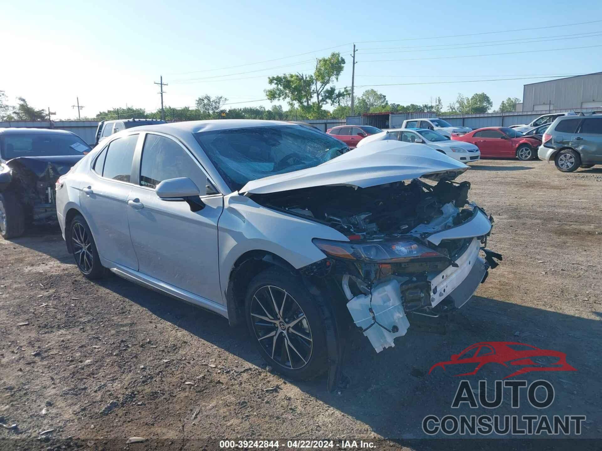 TOYOTA CAMRY 2024 - 4T1T11AK1RU201536