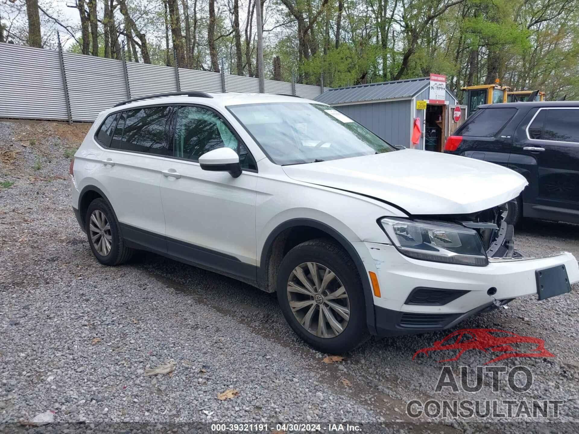 VOLKSWAGEN TIGUAN 2018 - 3VW0B7AX2JM119839