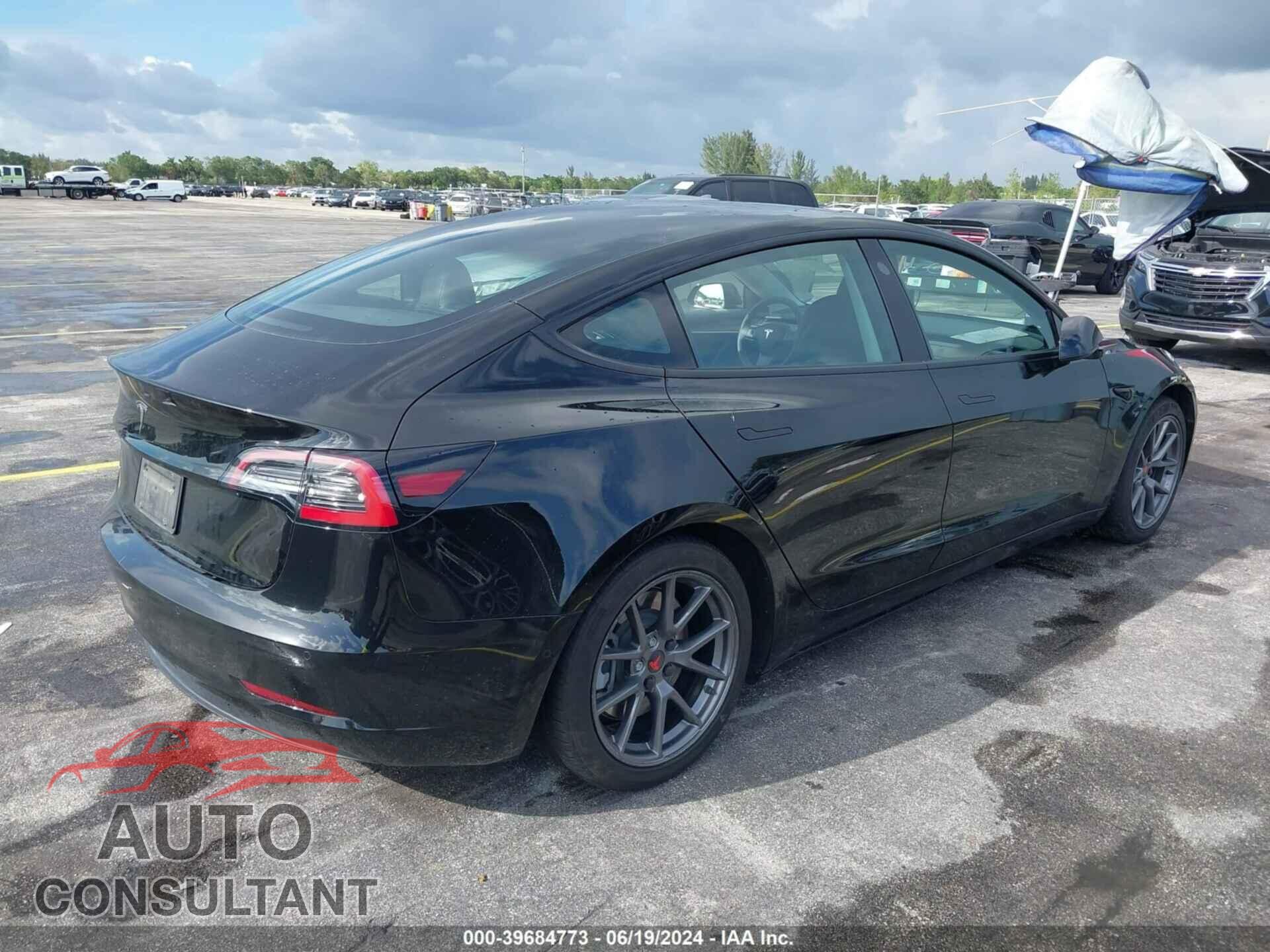TESLA MODEL 3 2021 - 5YJ3E1EA7MF098392