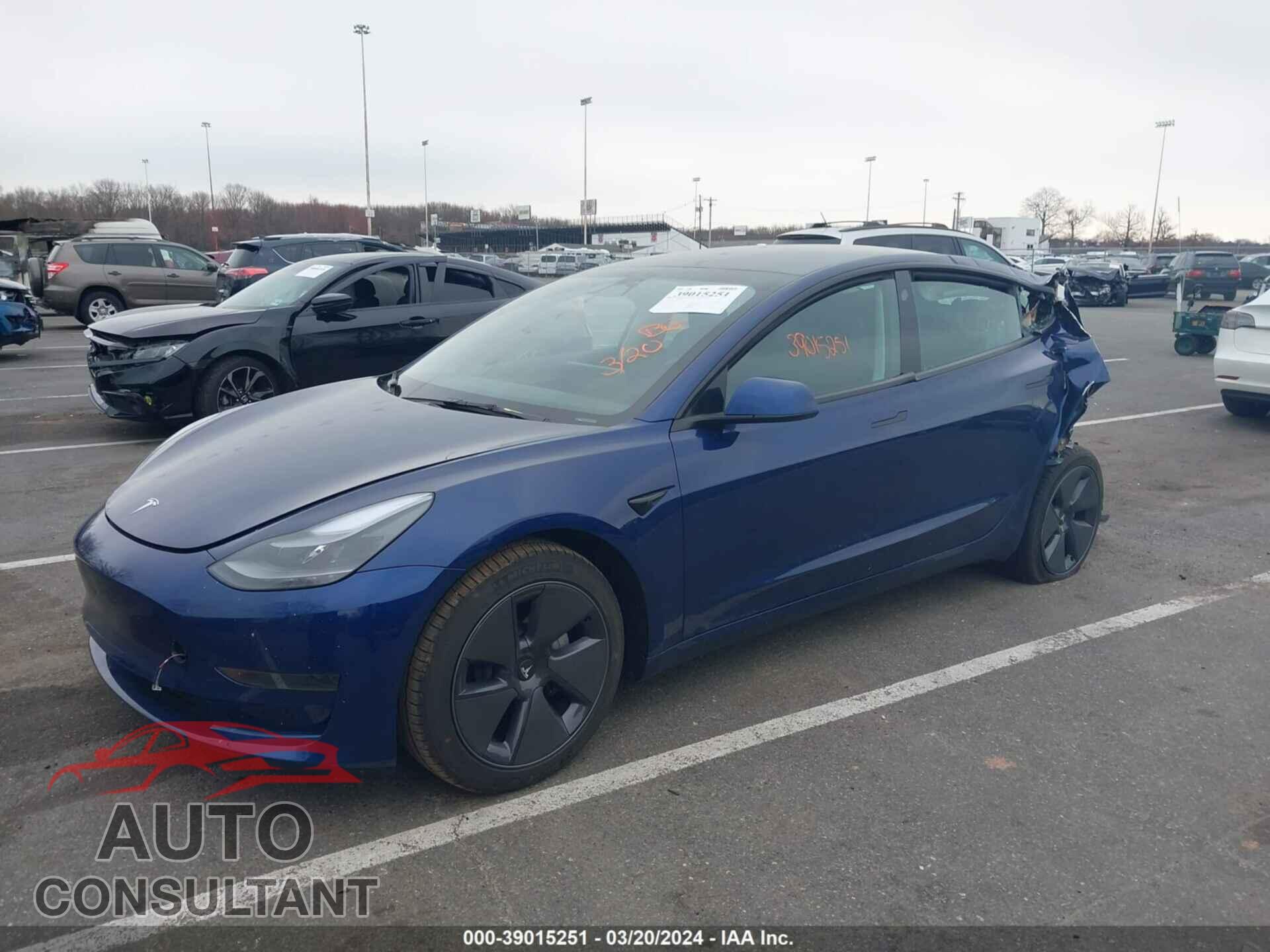 TESLA MODEL 3 2023 - 5YJ3E1EA0PF642977