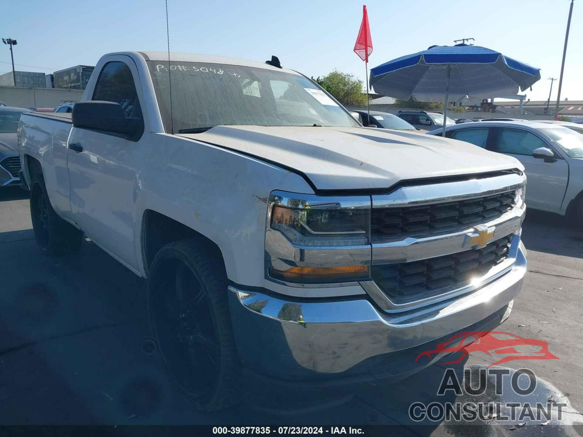 CHEVROLET SILVERADO 1500 2018 - 1GCNCNEH7JZ138530