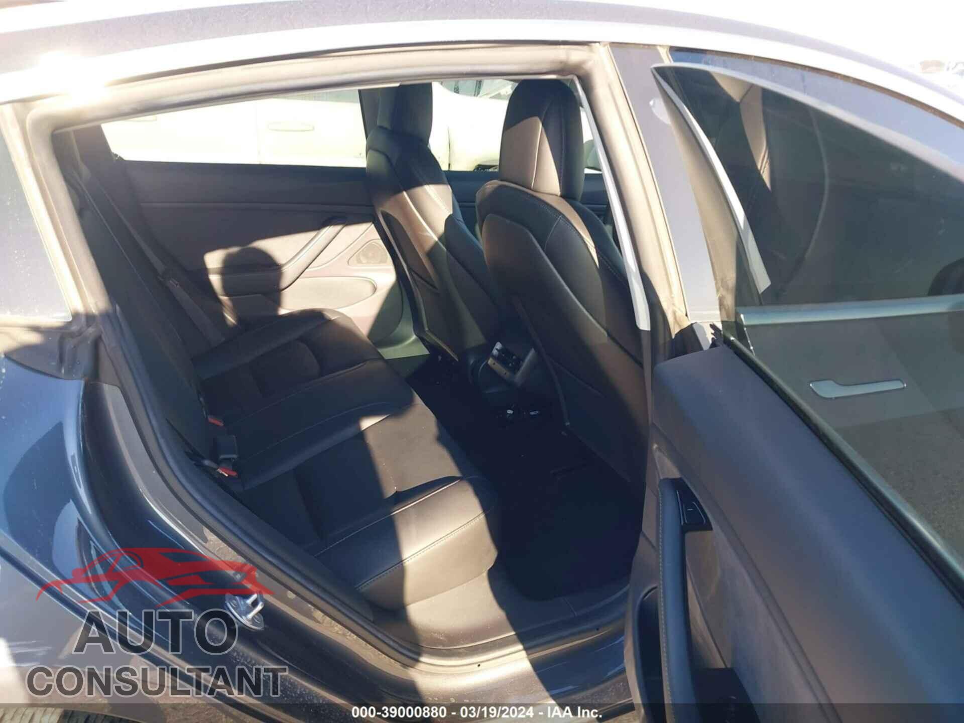 TESLA MODEL 3 2019 - 5YJ3E1EB3KF413386