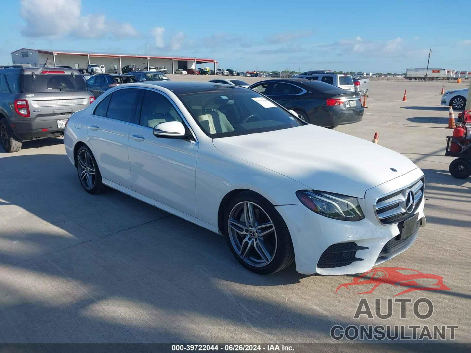 MERCEDES-BENZ E 300 2018 - WDDZF4JB4JA410220