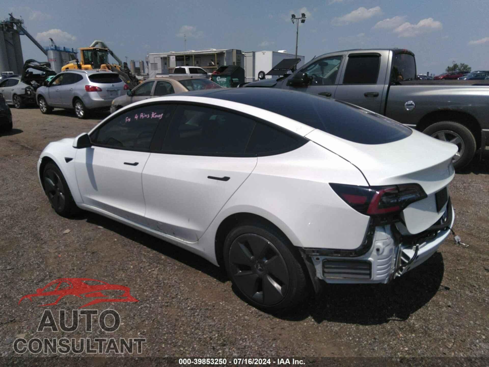 TESLA MODEL 3 2023 - 5YJ3E1EA0PF506364