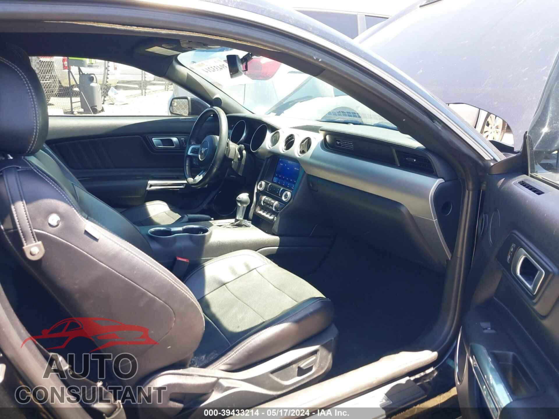 FORD MUSTANG 2020 - 1FA6P8TH3L5136383