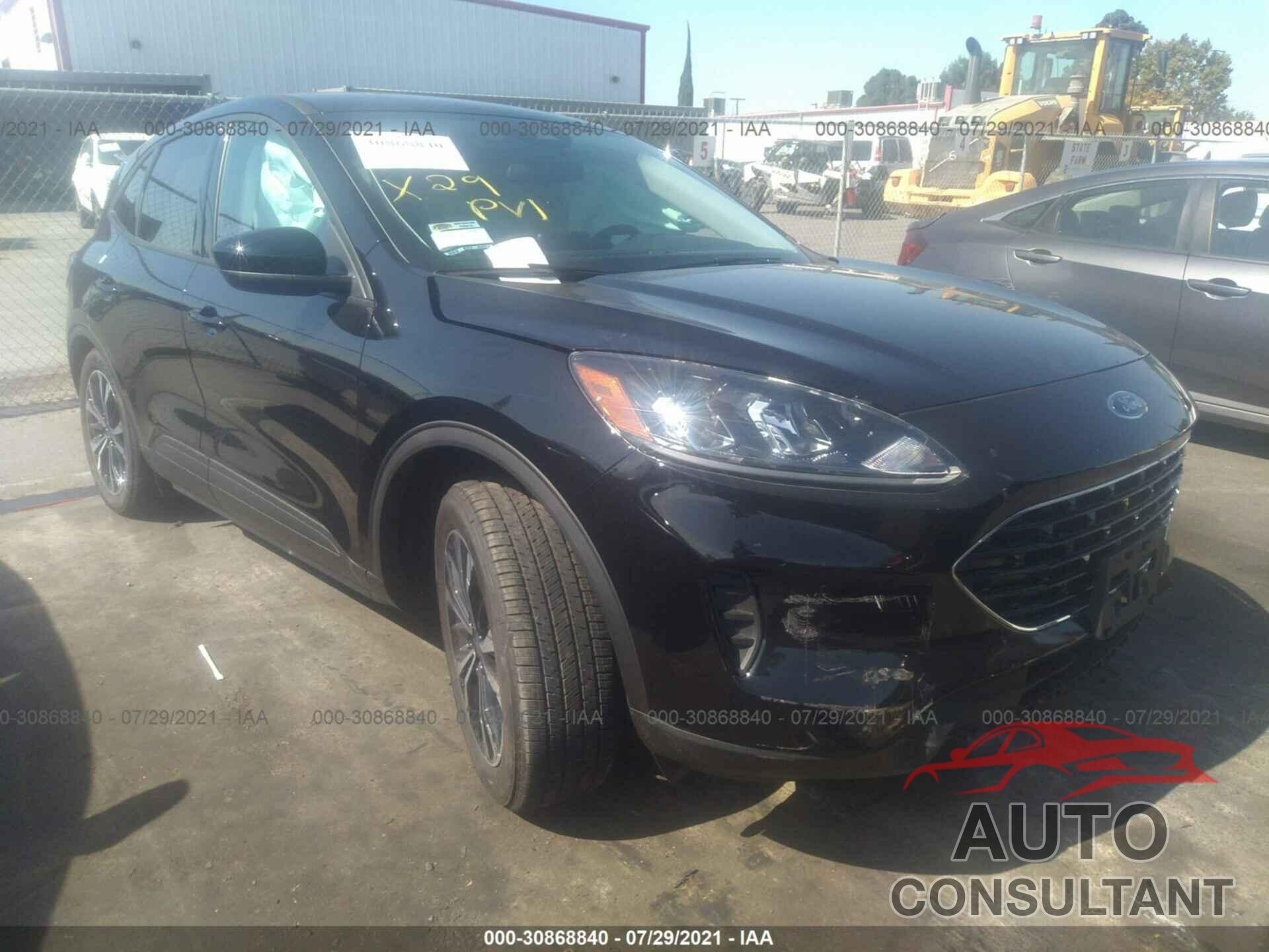 FORD ESCAPE 2021 - 1FMCU0BZ8MUA04420